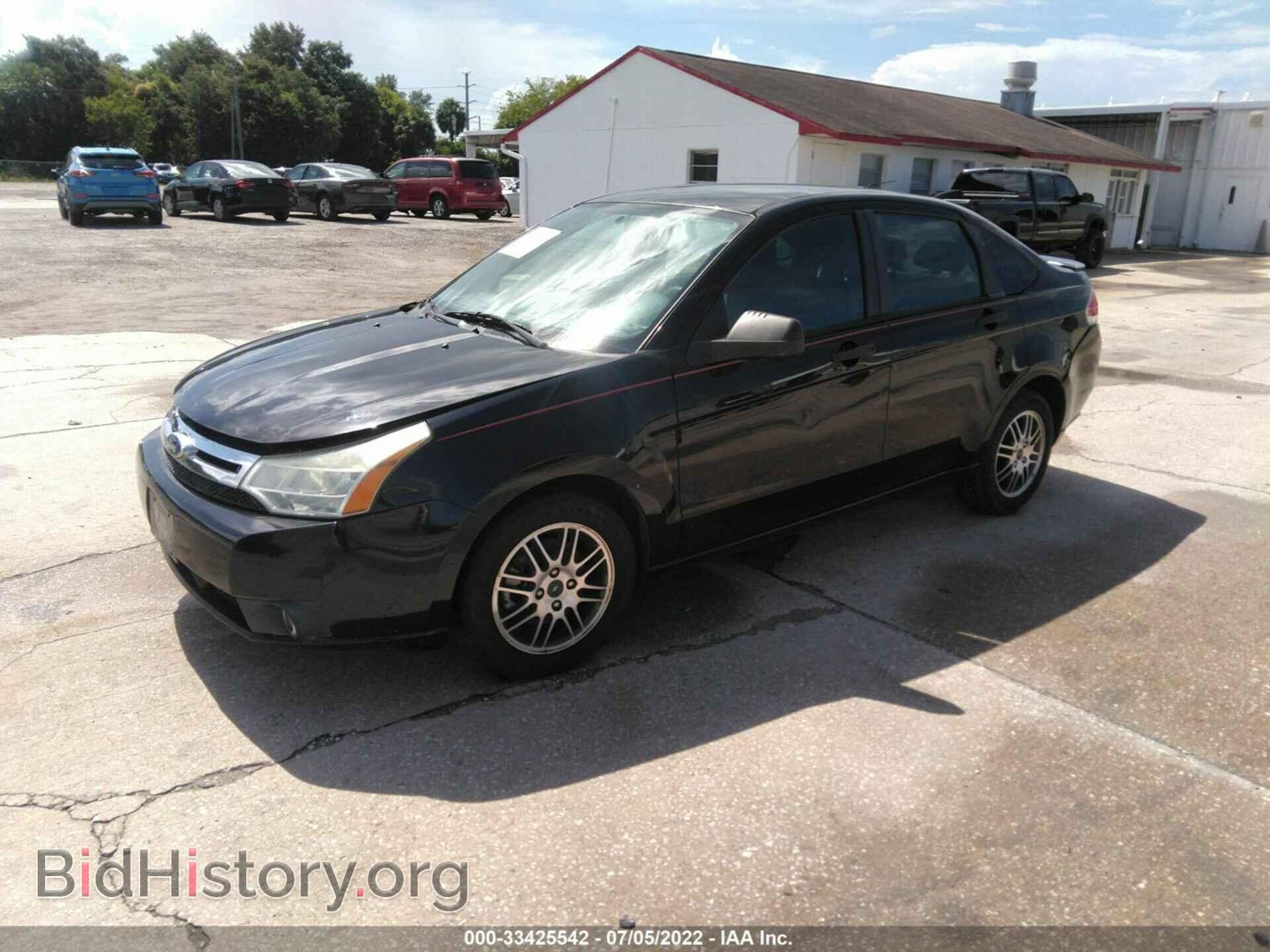 2011 FORD FOCUS - VIN: 1FAHP3FN6BW129076 - Photo 2