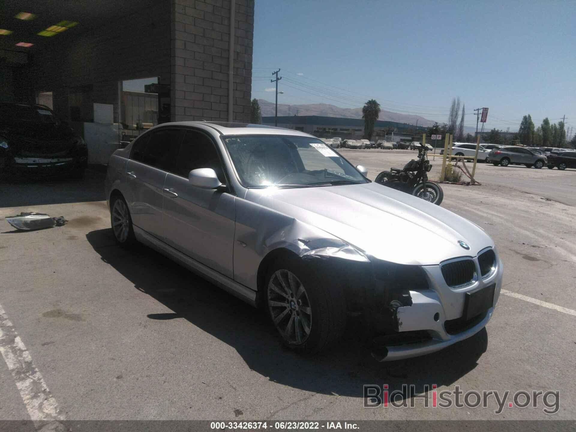 Photo WBAPH5C50BA447871 - BMW 3 SERIES 2011