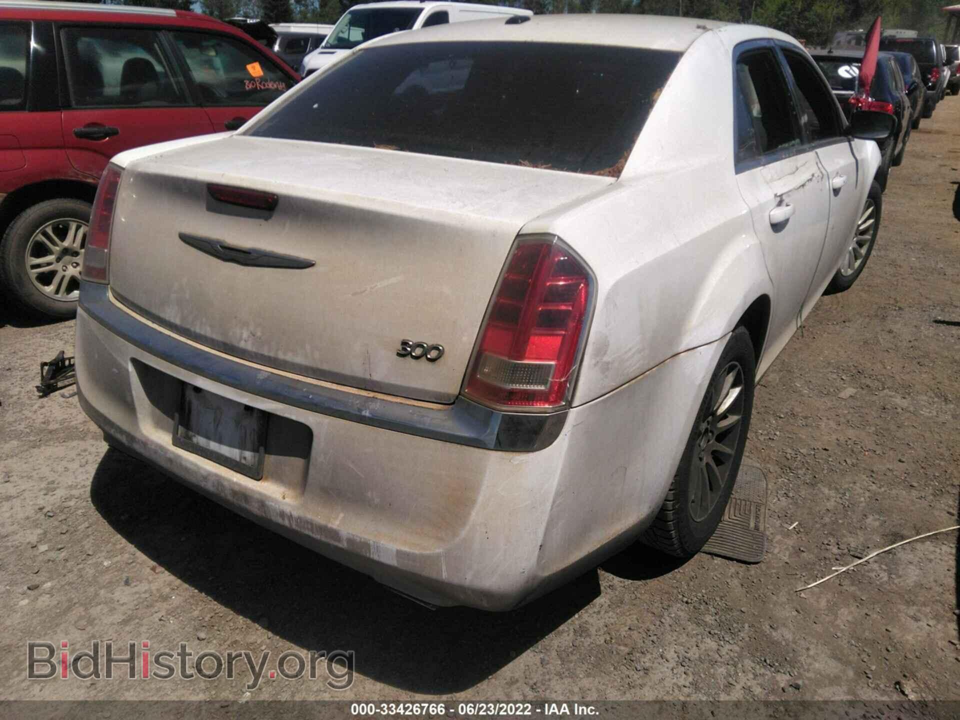 2012 CHRYSLER 300 - VIN: 2C3CCAAG1CH114101 - Photo 4