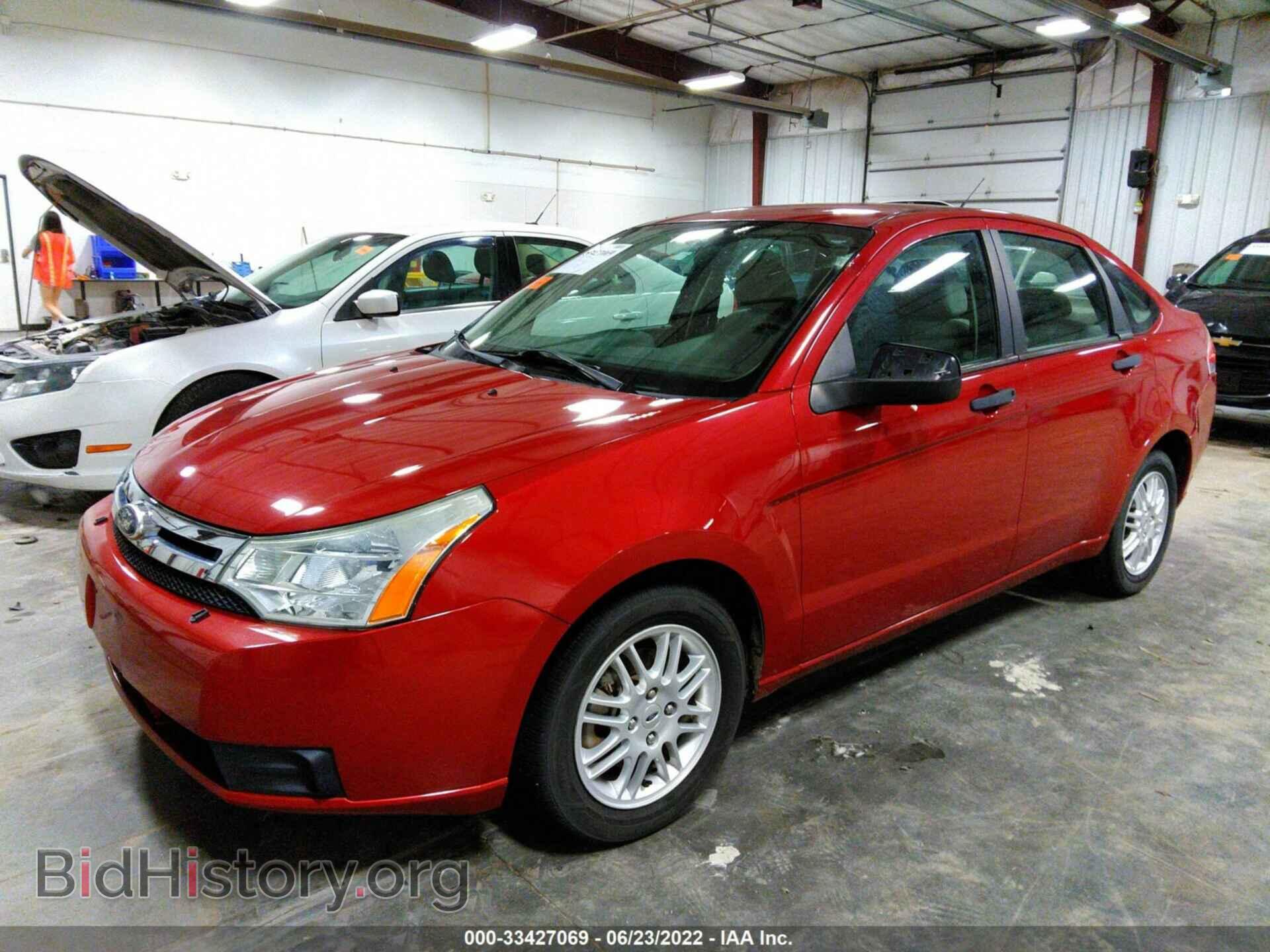 2011 FORD FOCUS - VIN: 1FAHP3FN6BW197538 - Фото 2