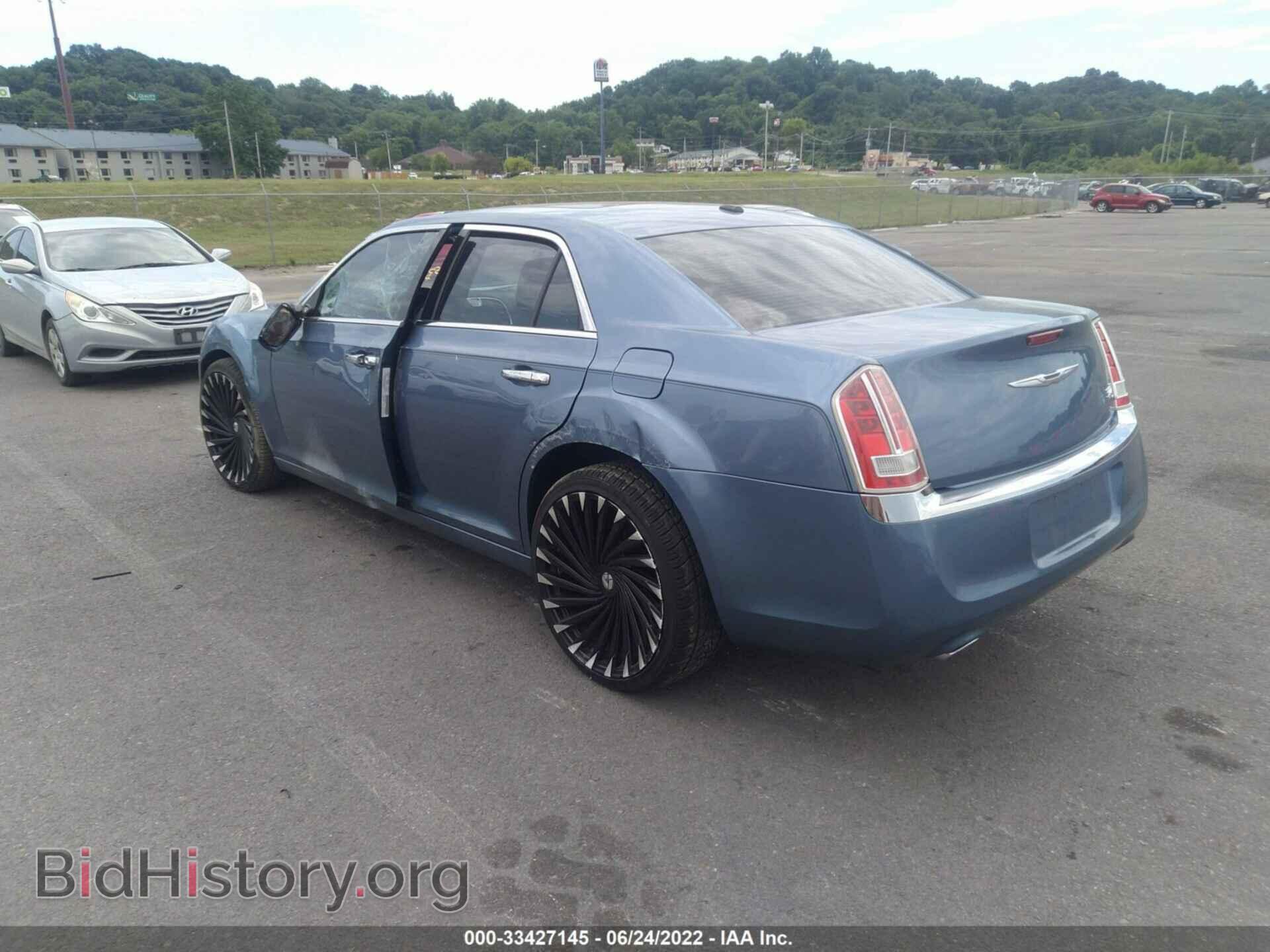 2011 CHRYSLER 300 - VIN: 2C3CA6CTXBH563191 - Фото 3
