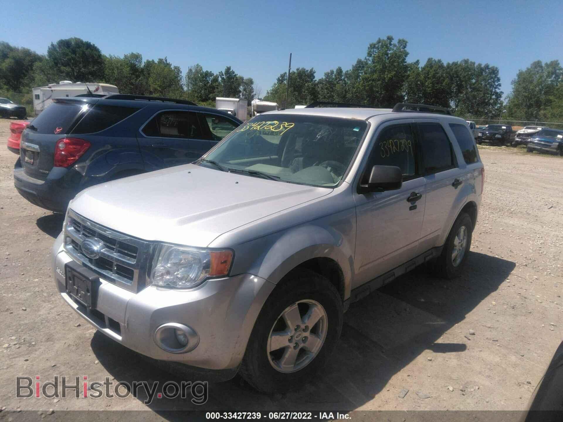 2009 FORD ESCAPE - VIN: 1FMCU93G49KB96844 - Фото 2