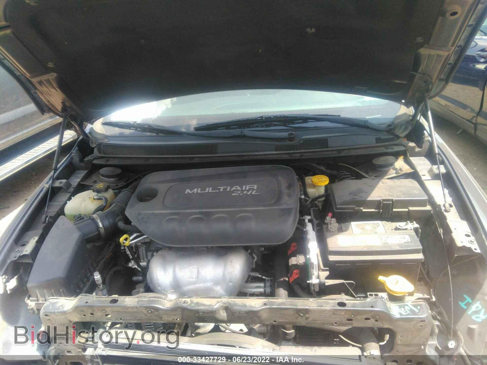 2016 CHRYSLER 200 - VIN: 1C3CCCAB0GN107931 - Фото 10