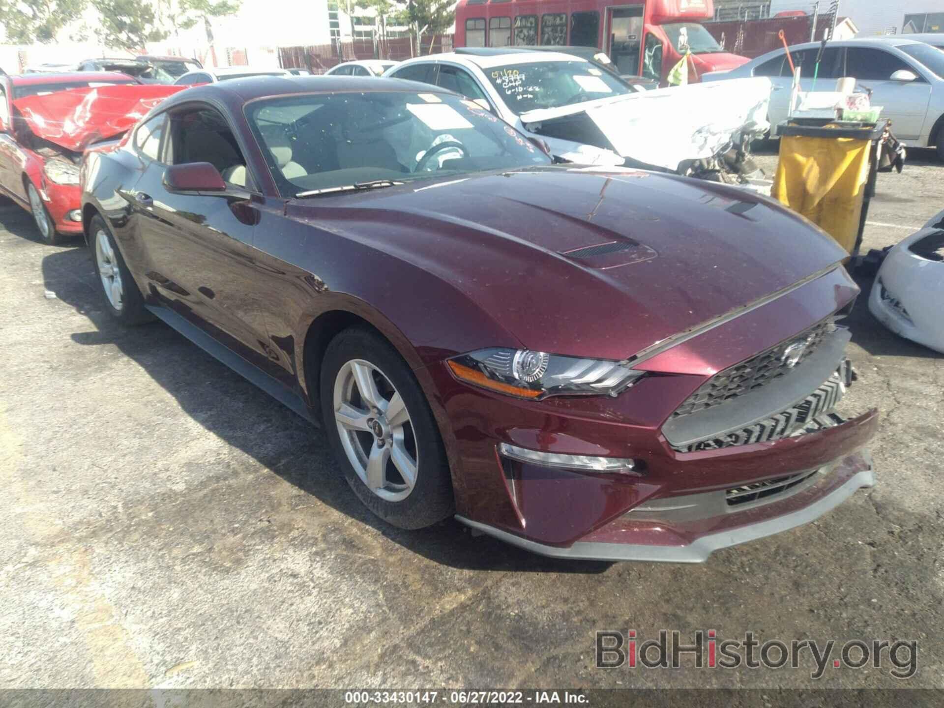 Photo 1FA6P8TH3J5123520 - FORD MUSTANG 2018