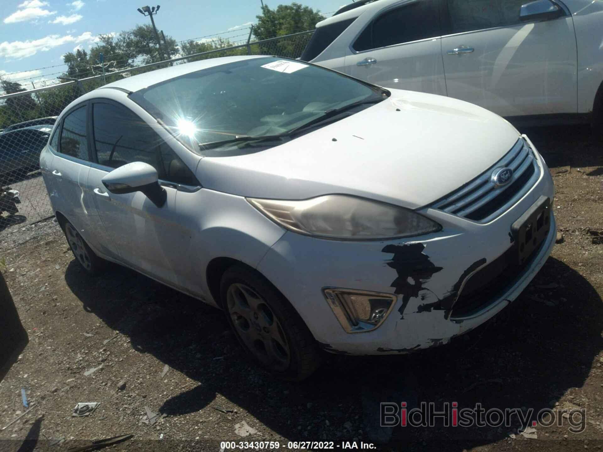 Photo 3FADP4CJ3BM147914 - FORD FIESTA 2011