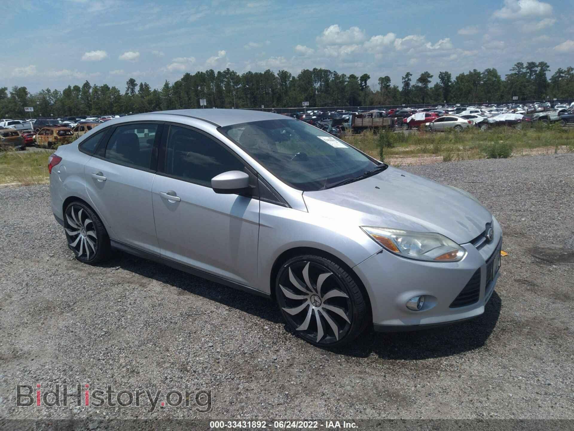 Photo 1FAHP3F22CL104166 - FORD FOCUS 2012