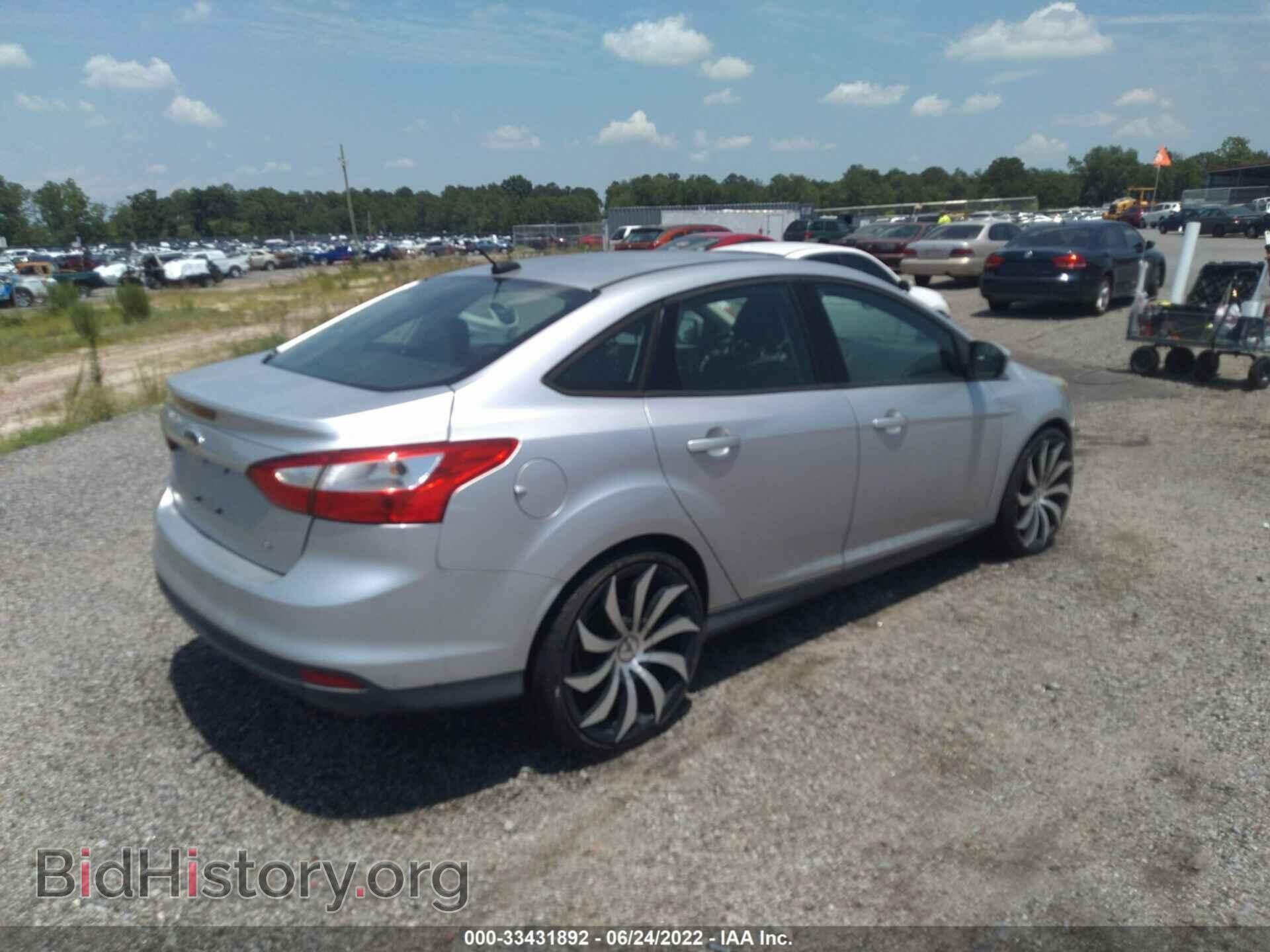 2012 FORD FOCUS - VIN: 1FAHP3F22CL104166 - Photo 4