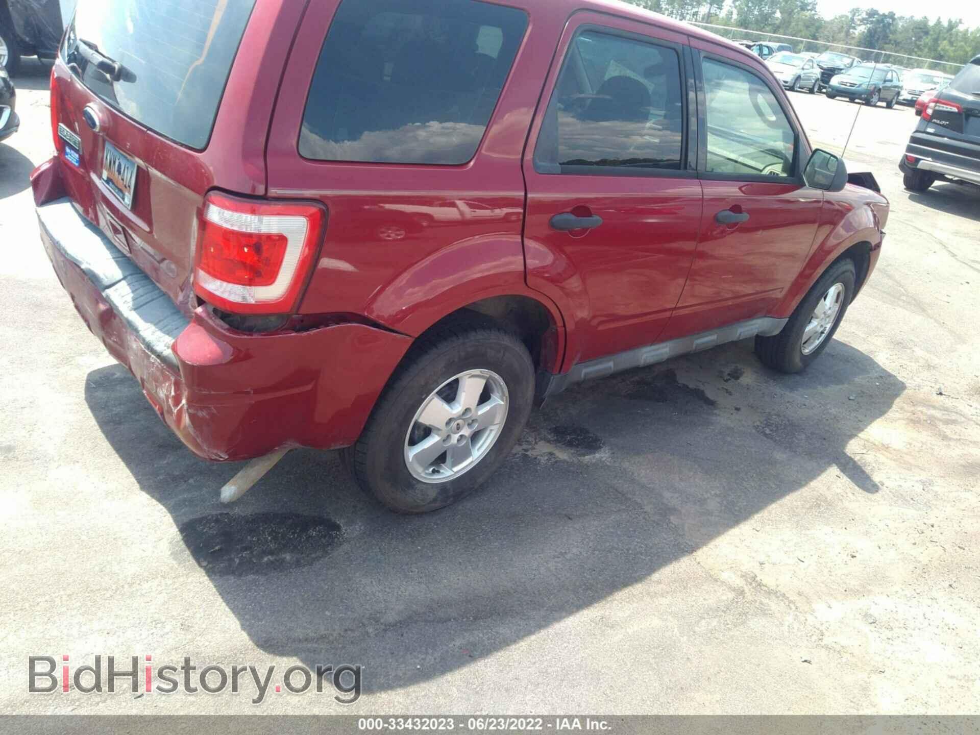 2011 FORD ESCAPE - VIN: 1FMCU0C72BKC02240 - Фото 4