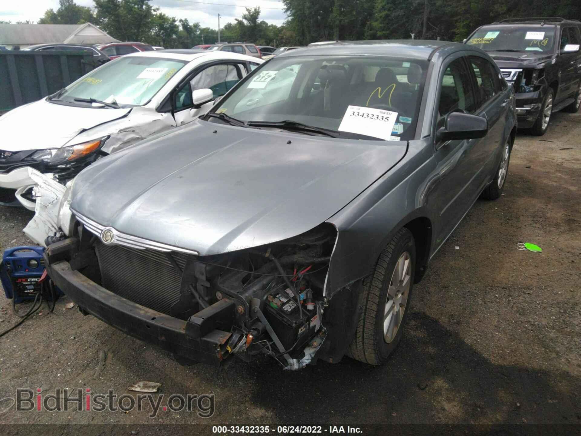 2010 CHRYSLER SEBRING - VIN: 1C3CC4FB0AN191013 - Фото 2