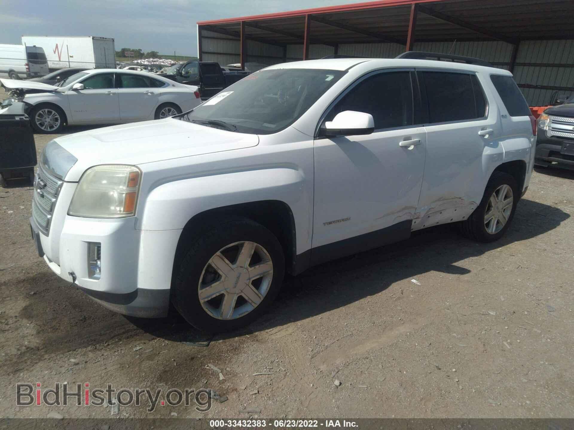 2011 GMC TERRAIN - VIN: 2CTALUEC5B6221193 - Photo 2