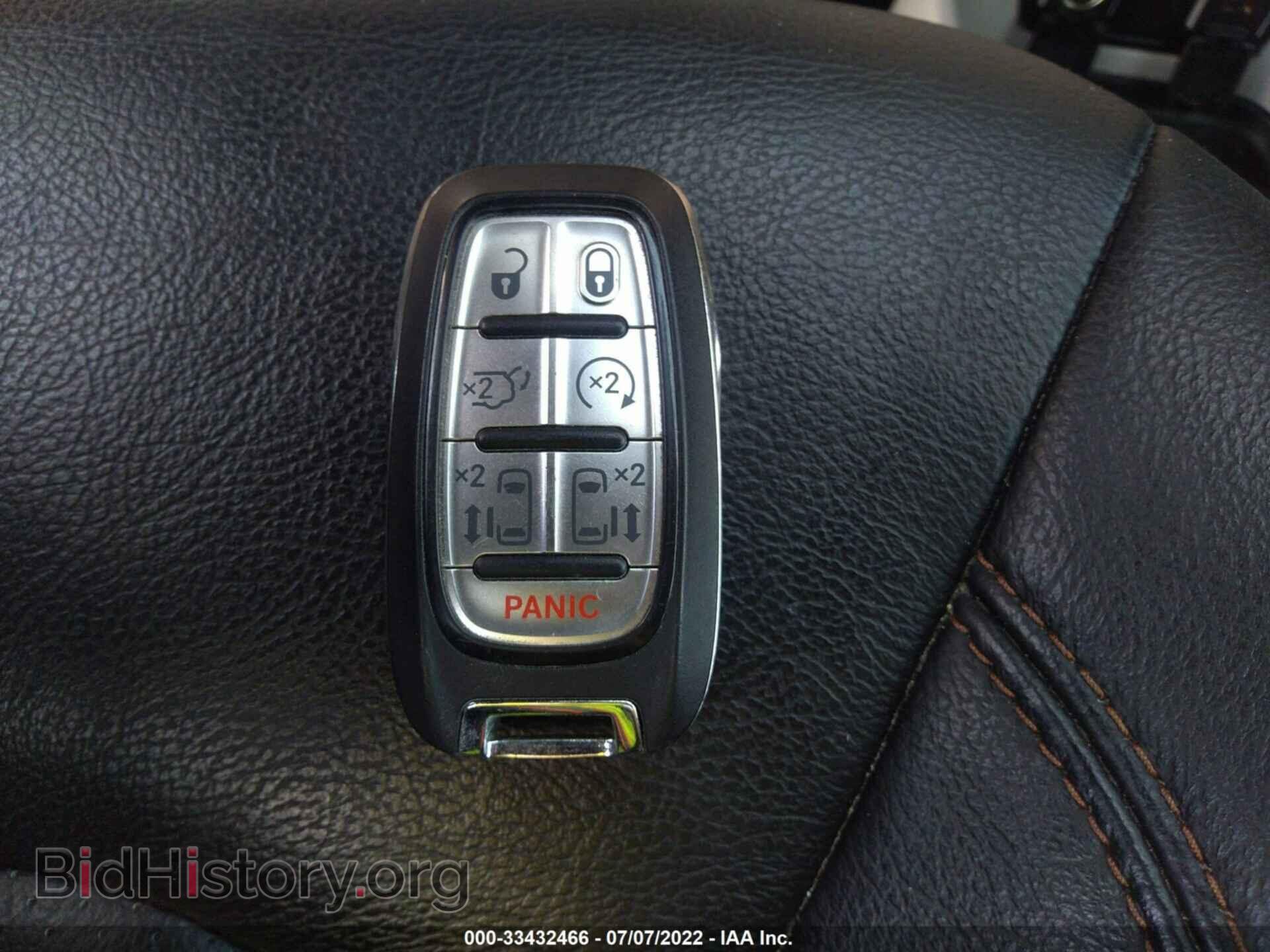 2019 CHRYSLER PACIFICA - VIN: 2C4RC1BG0KR720776 - Photo 11