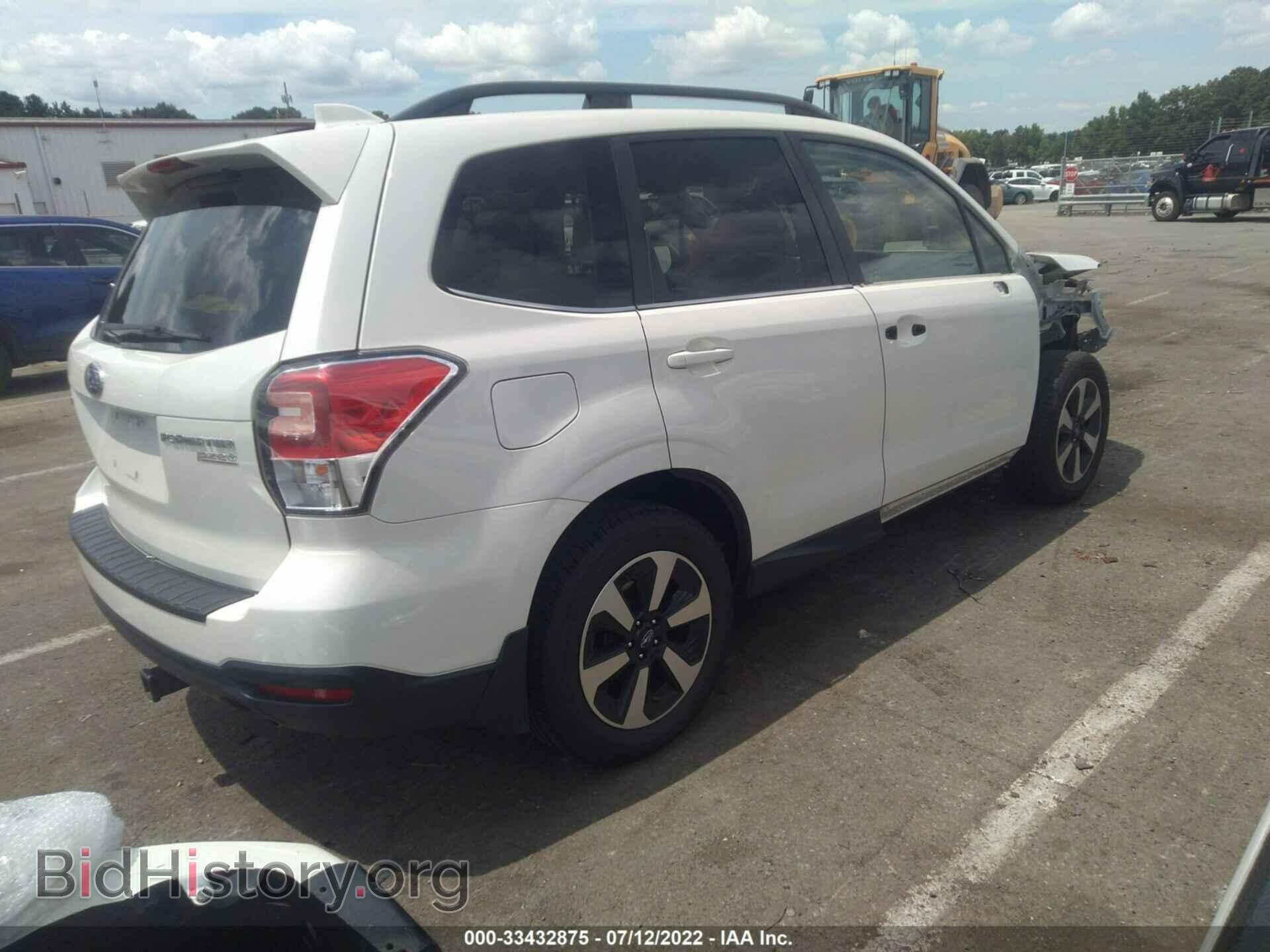 2017 SUBARU FORESTER - VIN: JF2SJAJC2HH523054 - Фото 4