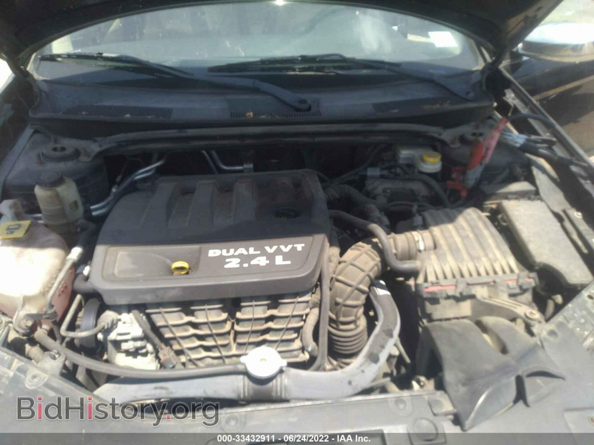 2011 CHRYSLER 200 - VIN: 1C3BC2FB1BN570989 - Фото 10
