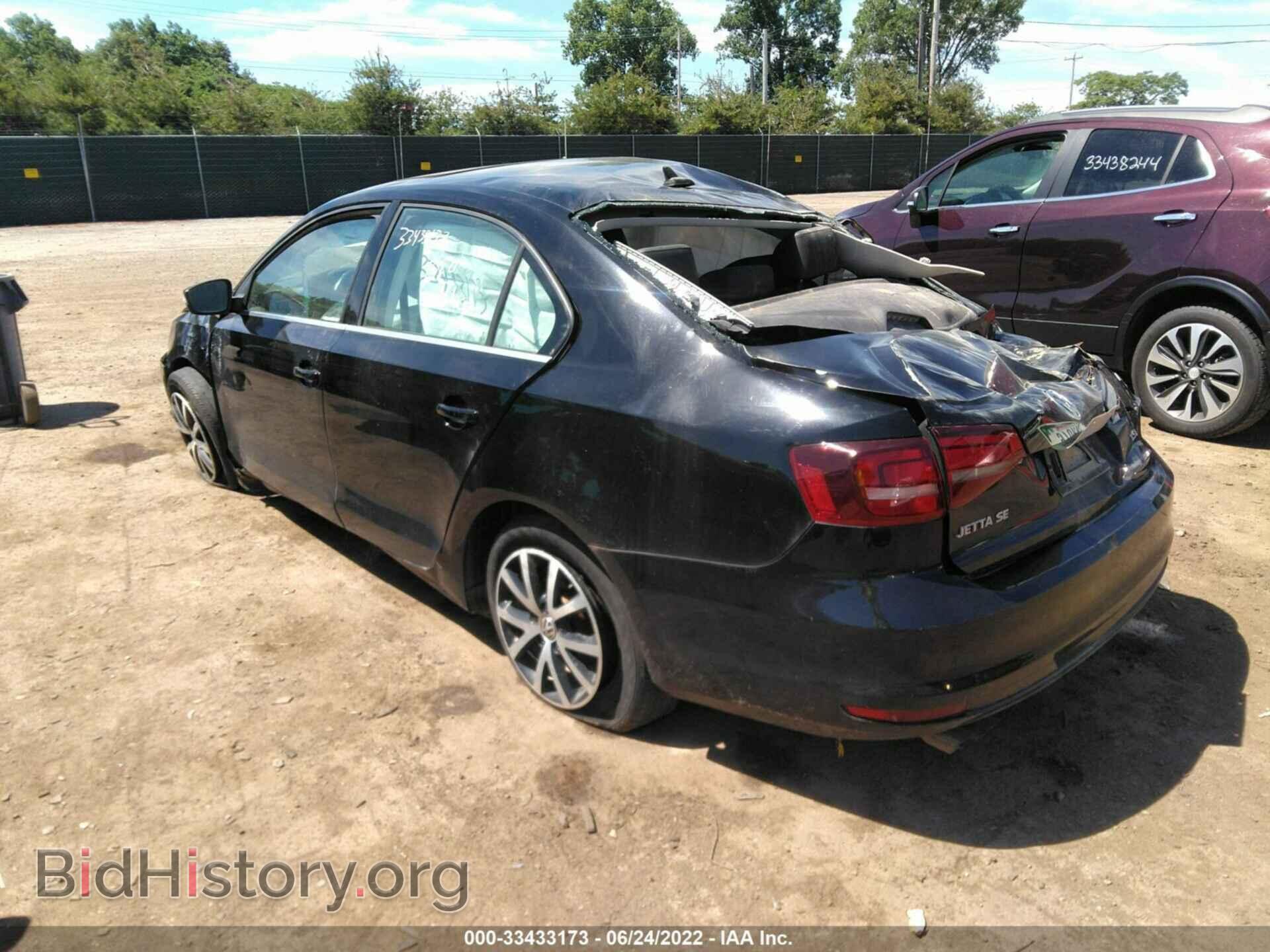 2017 VOLKSWAGEN JETTA - VIN: 3VWDB7AJXHM236463 - Фото 3