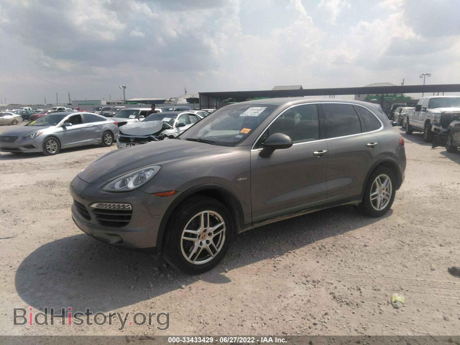 2014 PORSCHE CAYENNE - VIN: WP1AF2A28ELA83163 - Фото 2