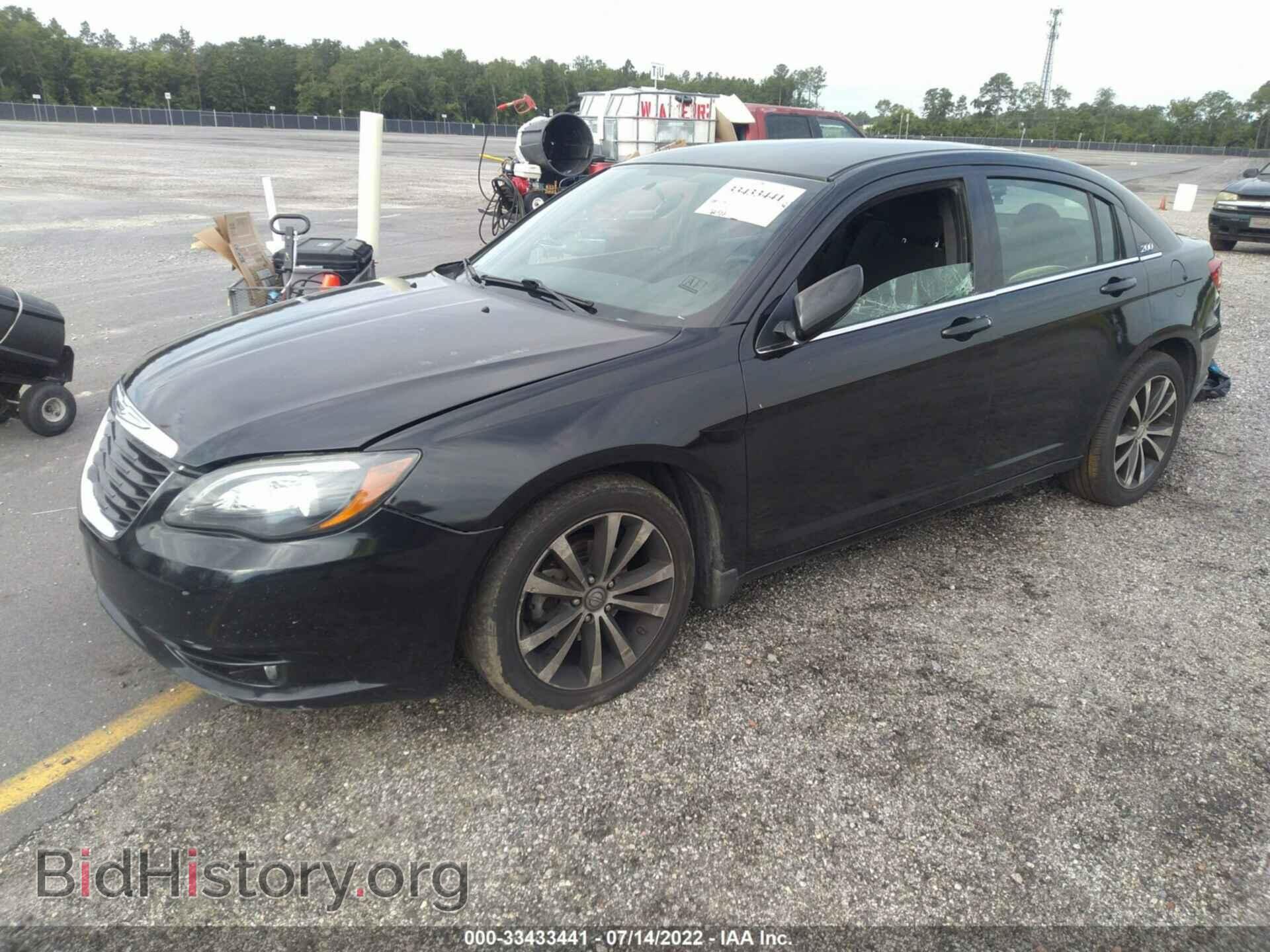 2014 CHRYSLER 200 - VIN: 1C3CCBBB3EN128889 - Фото 2