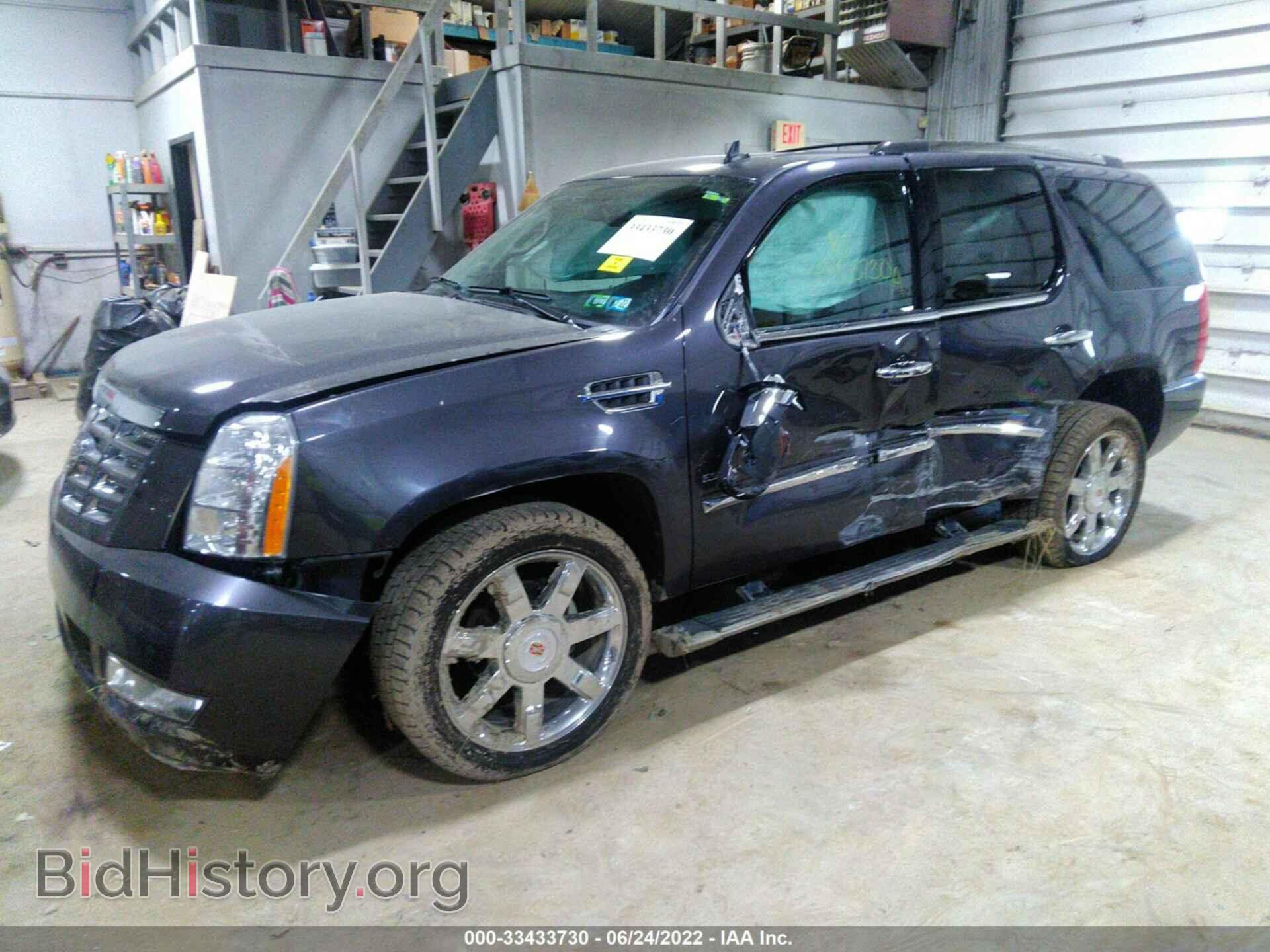 2011 CADILLAC ESCALADE - VIN: 1GYS4CEF4BR307997 - Фото 2