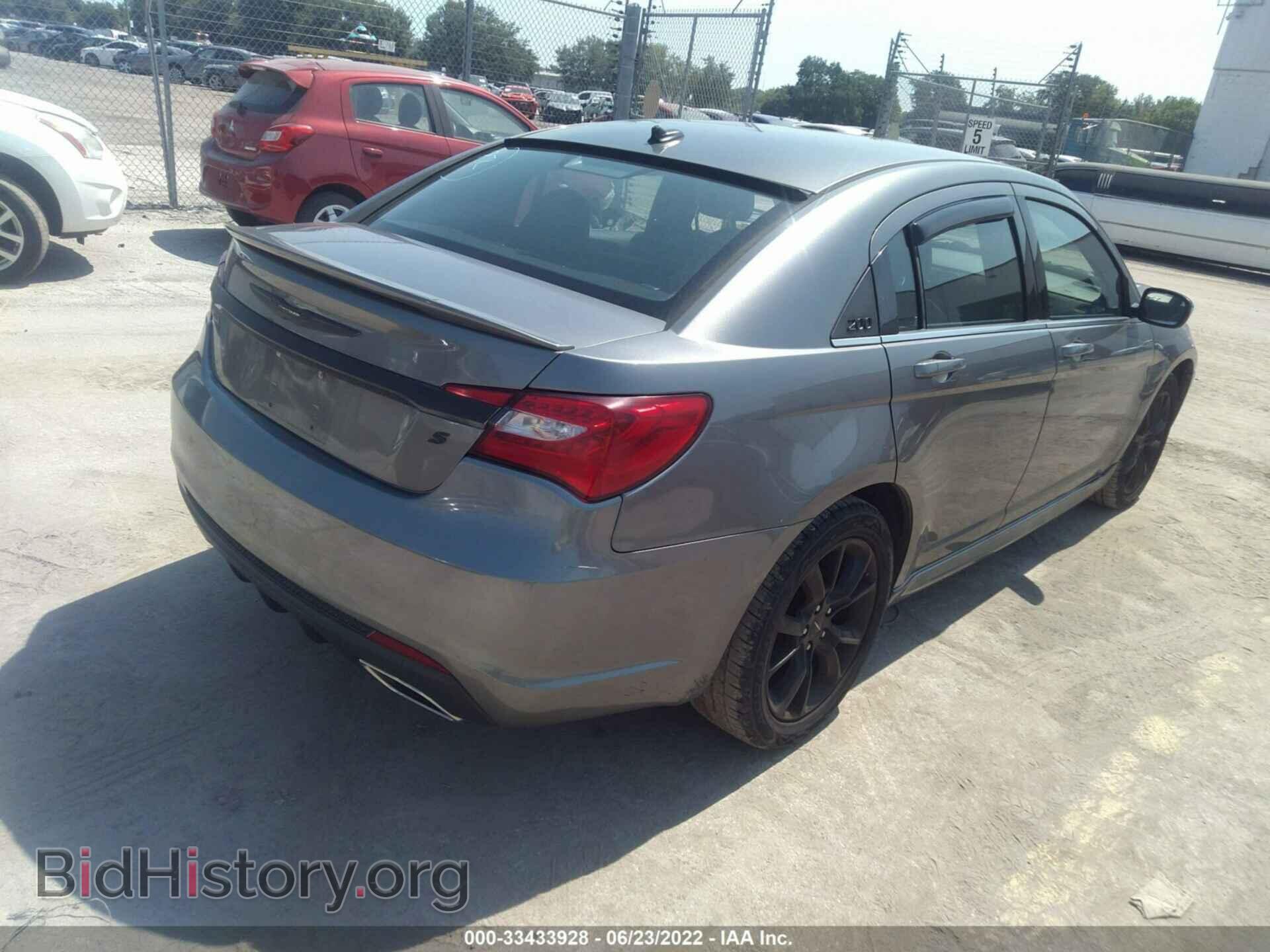 2013 CHRYSLER 200 - VIN: 1C3CCBCG6DN719582 - Фото 4