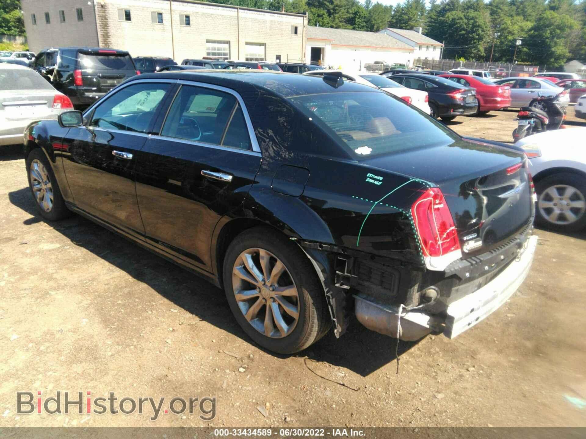 2019 CHRYSLER 300 - VIN: 2C3CCAKG4KH593563 - Фото 3