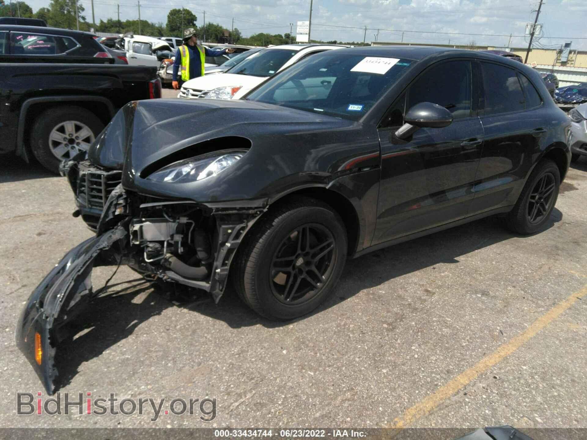 2018 PORSCHE MACAN - VIN: WP1AA2A56JLB01114 - Photo 2