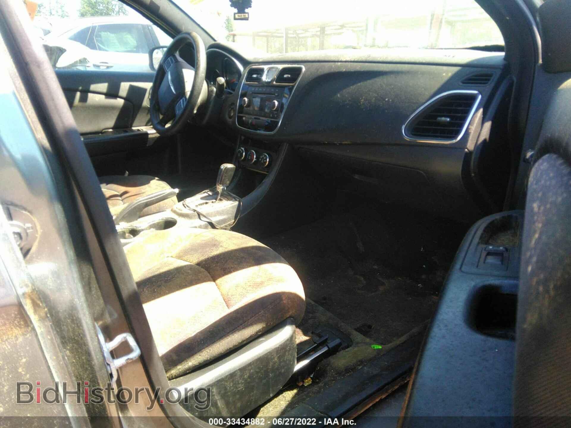 2012 CHRYSLER 200 - VIN: 1C3CCBAB7CN246751 - Фото 5