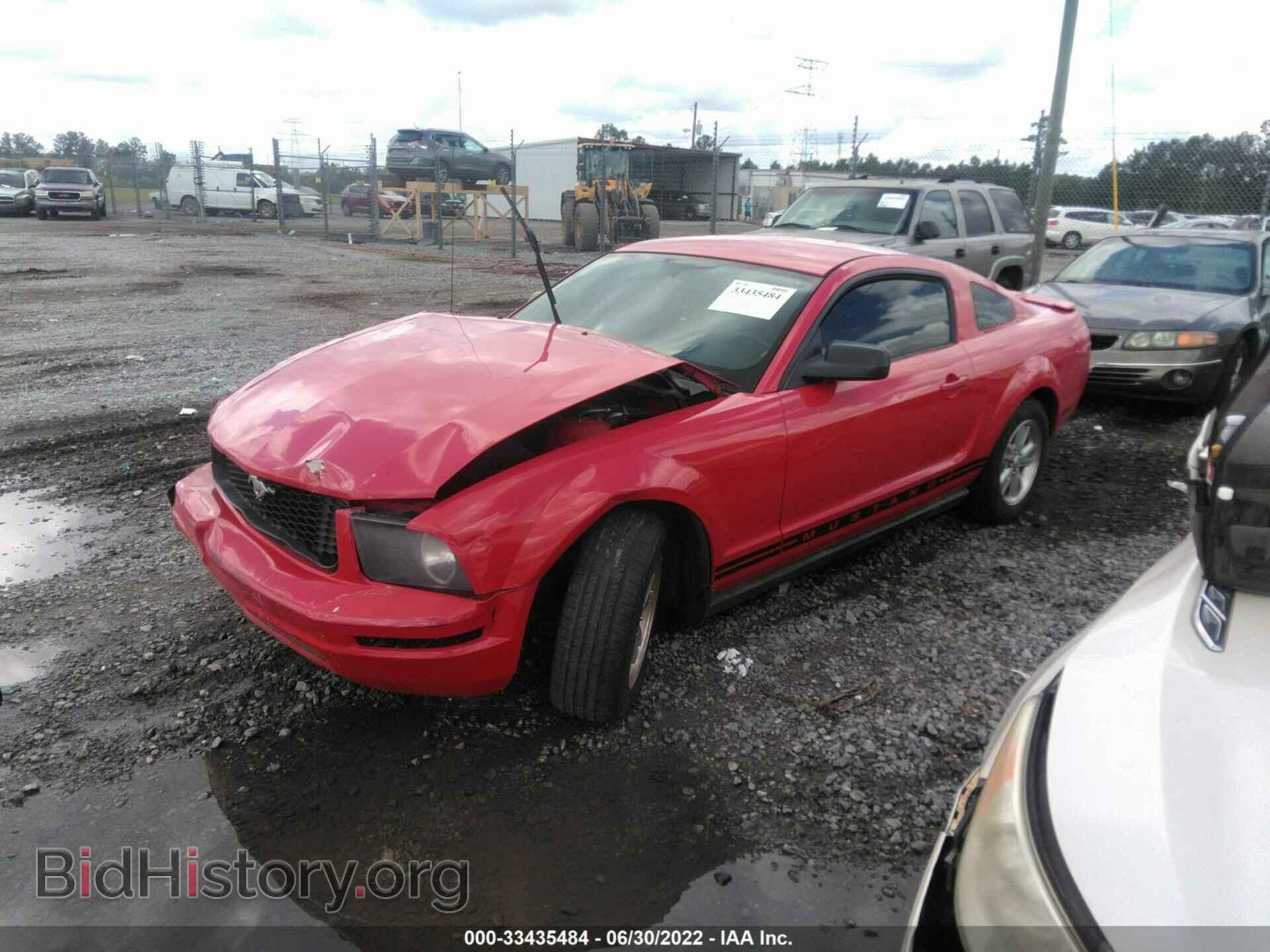 2007 FORD MUSTANG - VIN: 1ZVFT80N875295211 - Фото 2