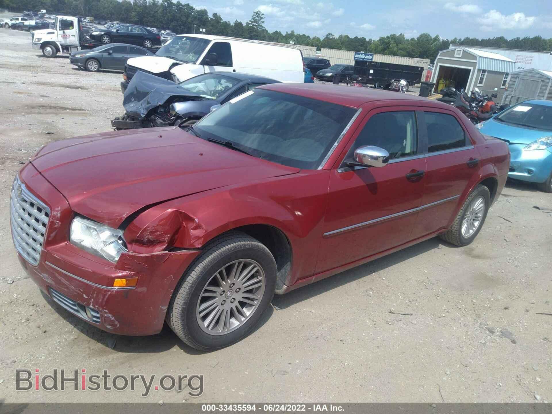 2010 CHRYSLER 300 - VIN: 2C3CA4CD9AH191418 - Фото 2