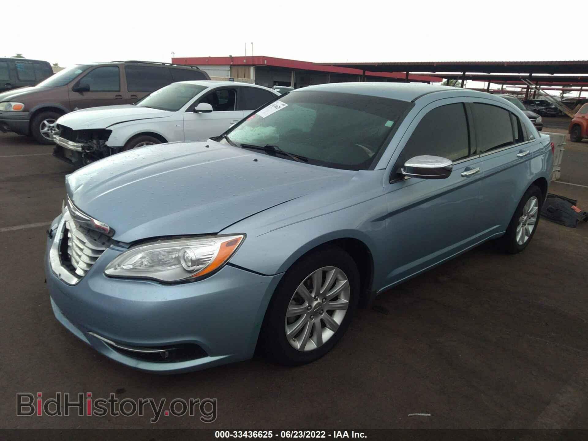 2013 CHRYSLER 200 - VIN: 1C3CCBCG6DN514814 - Photo 2