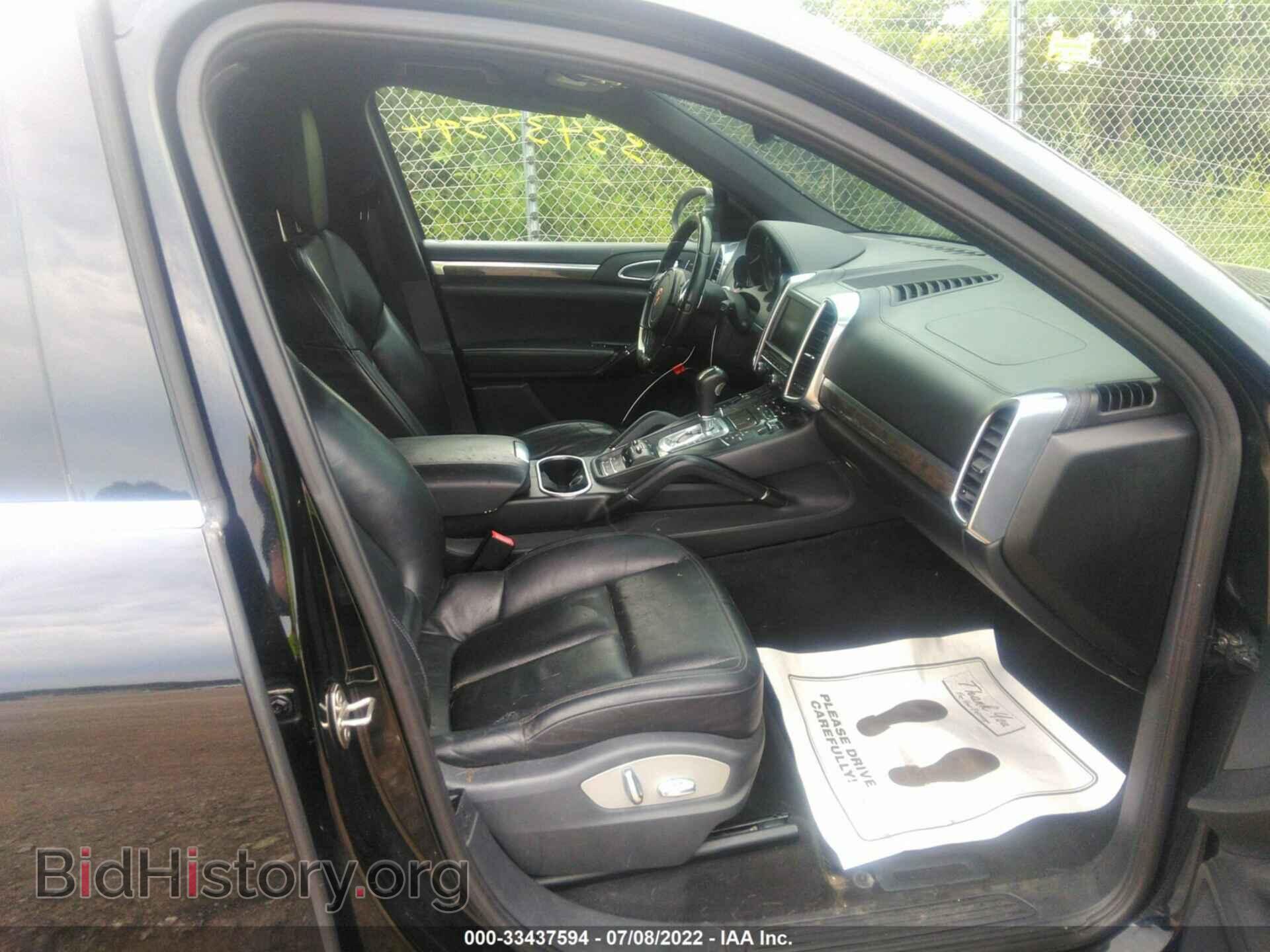 2011 PORSCHE CAYENNE - VIN: WP1AA2A25BLA00704 - Photo 5