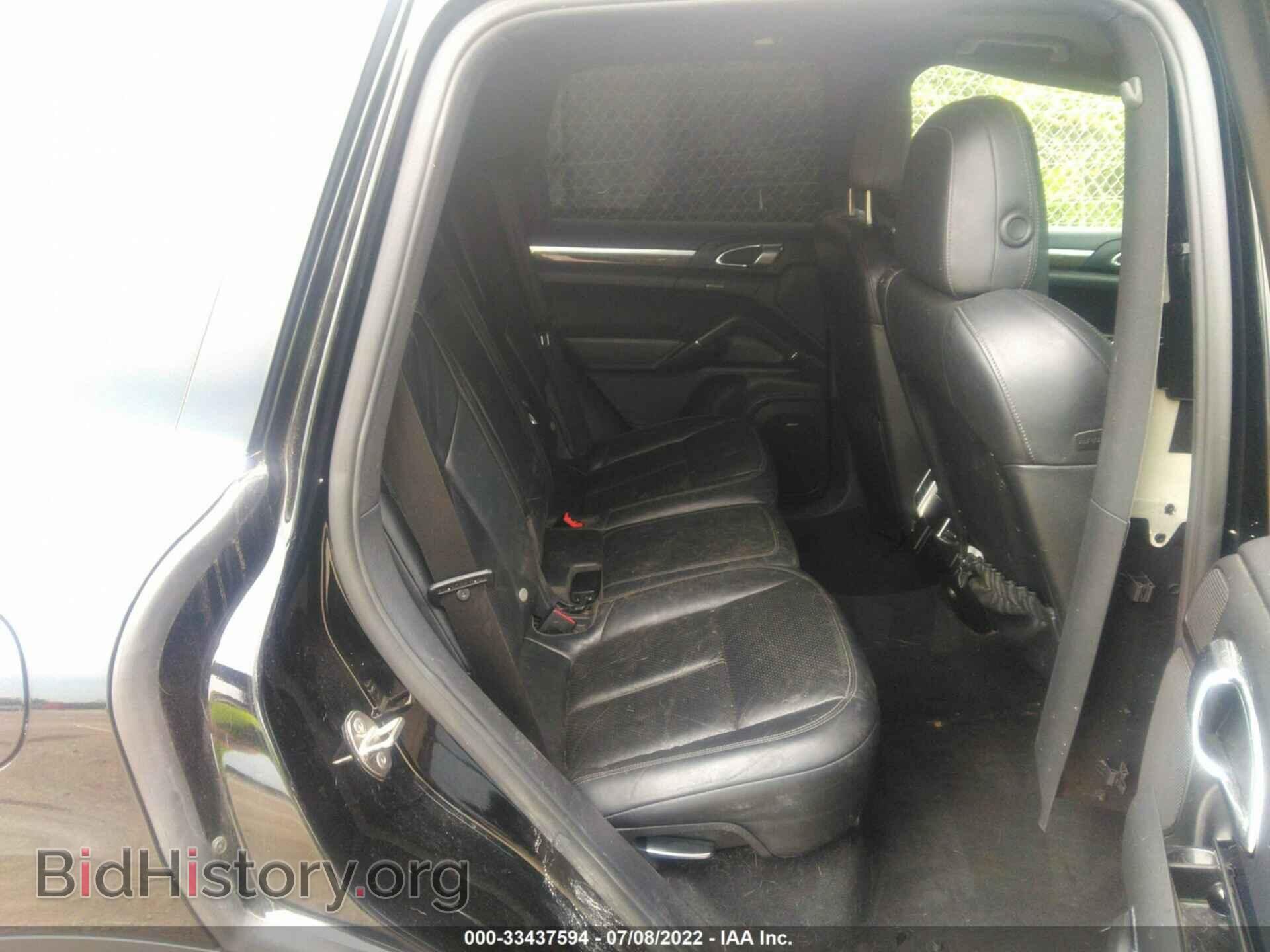2011 PORSCHE CAYENNE - VIN: WP1AA2A25BLA00704 - Photo 8