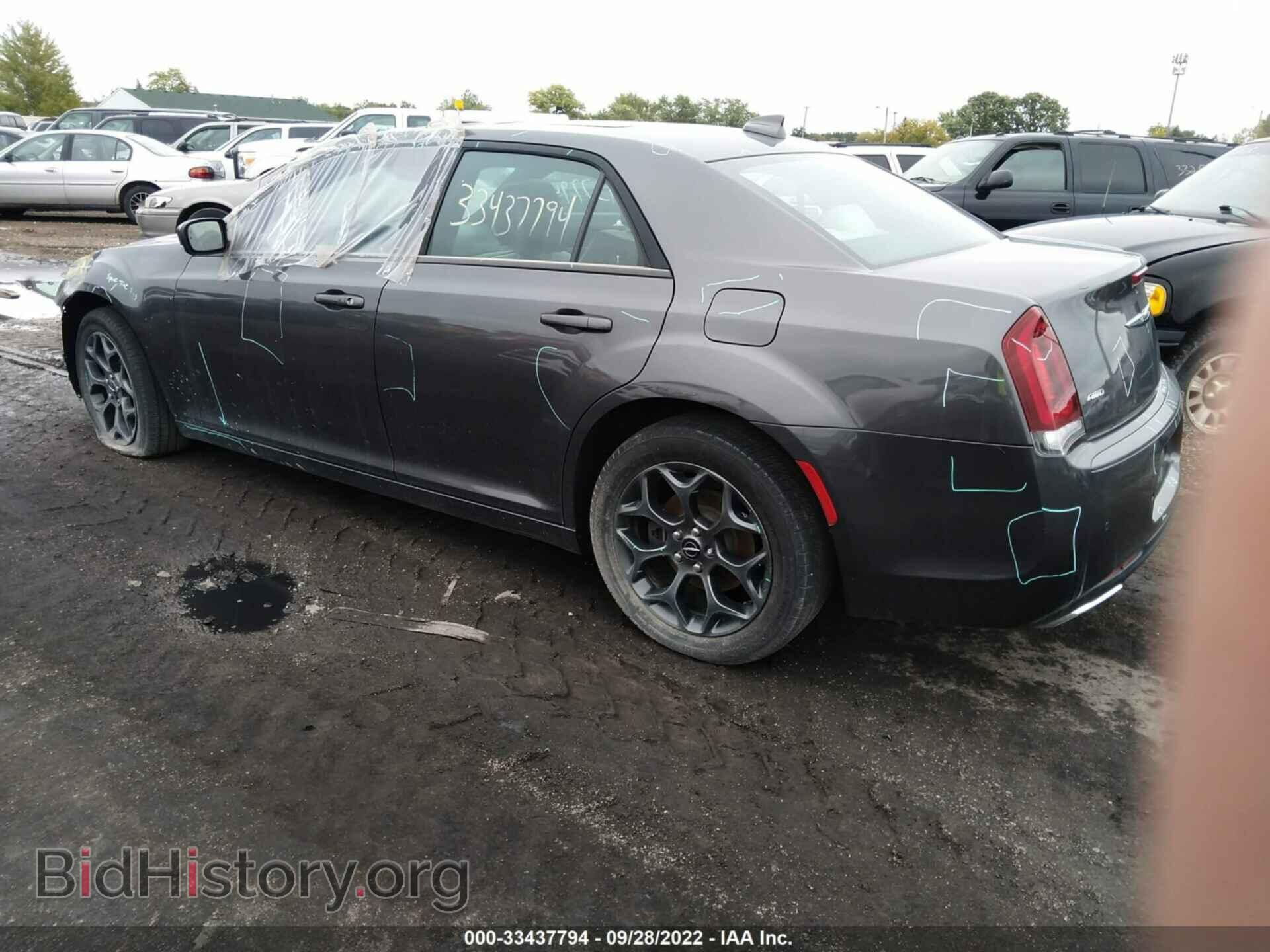 2018 CHRYSLER 300 - VIN: 2C3CCAGGXJH141687 - Фото 3