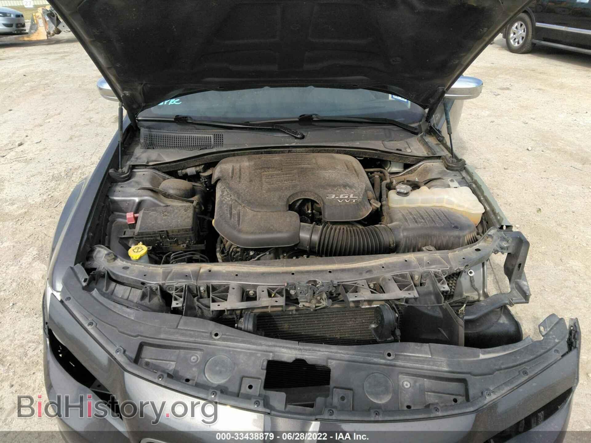 2019 CHRYSLER 300 - VIN: 2C3CCAEG4KH586012 - Фото 10