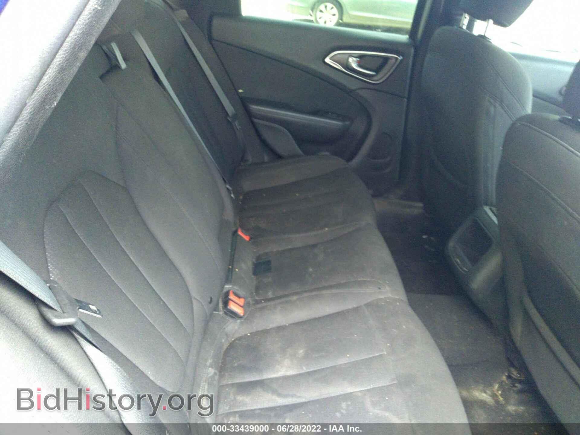 2016 CHRYSLER 200 - VIN: 1C3CCCAB2GN140722 - Фото 8