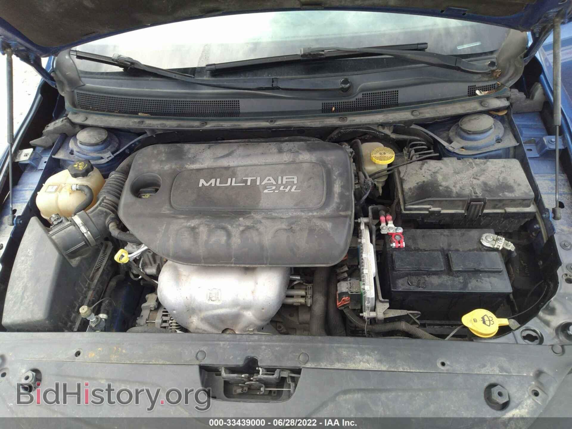 2016 CHRYSLER 200 - VIN: 1C3CCCAB2GN140722 - Фото 10