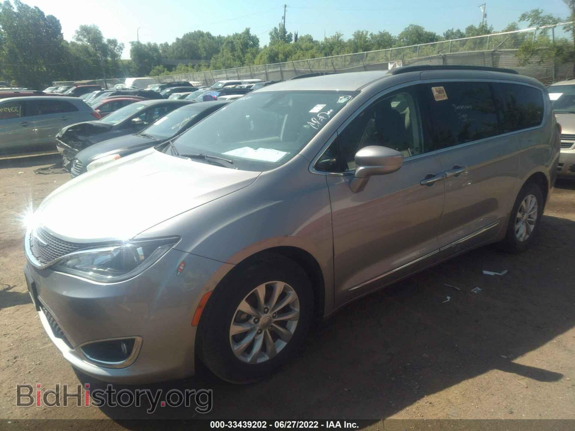 2017 CHRYSLER PACIFICA - VIN: 2C4RC1BGXHR540035 - Фото 2