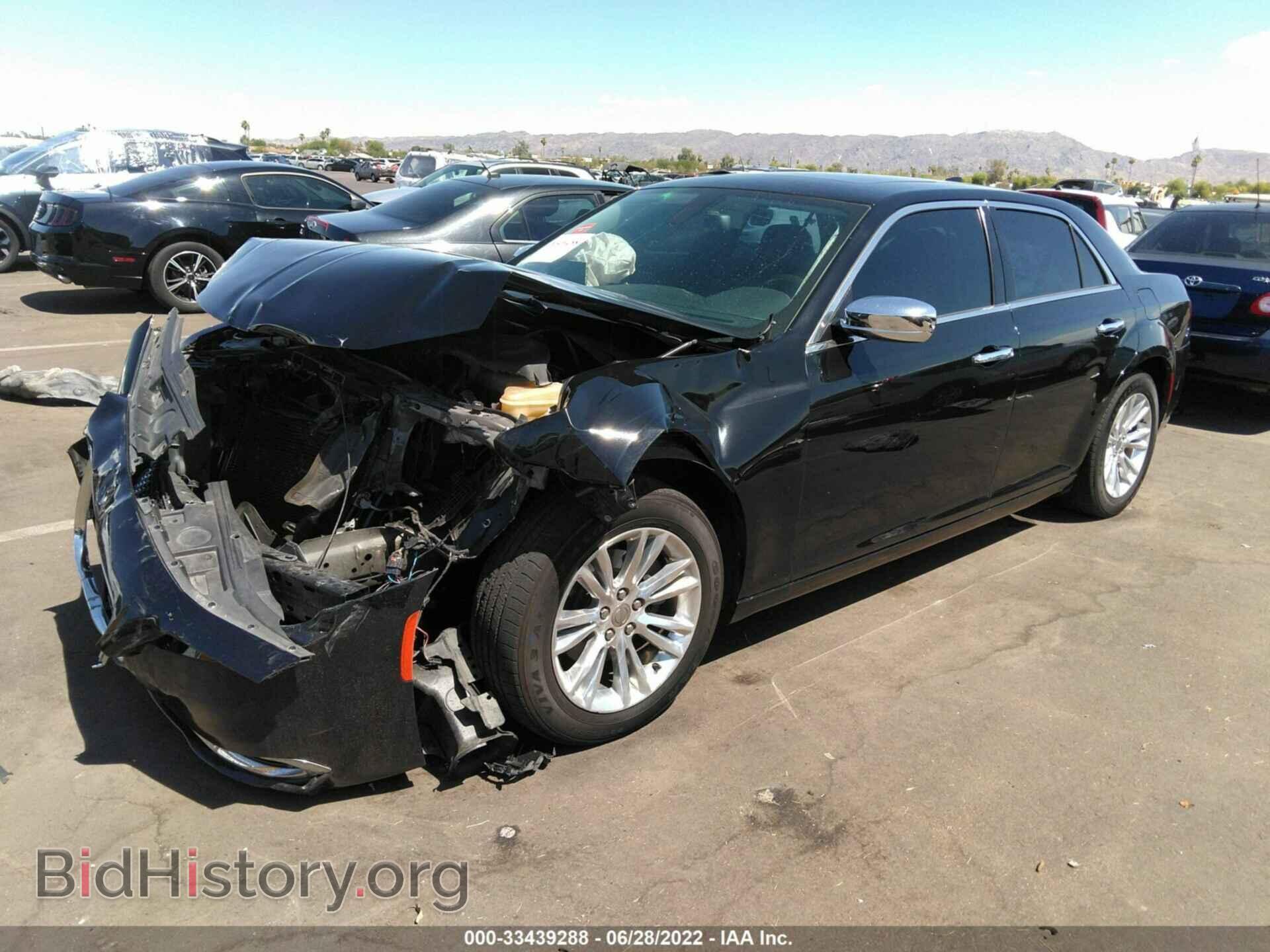 2016 CHRYSLER 300 - VIN: 2C3CCAEG3GH207315 - Photo 2