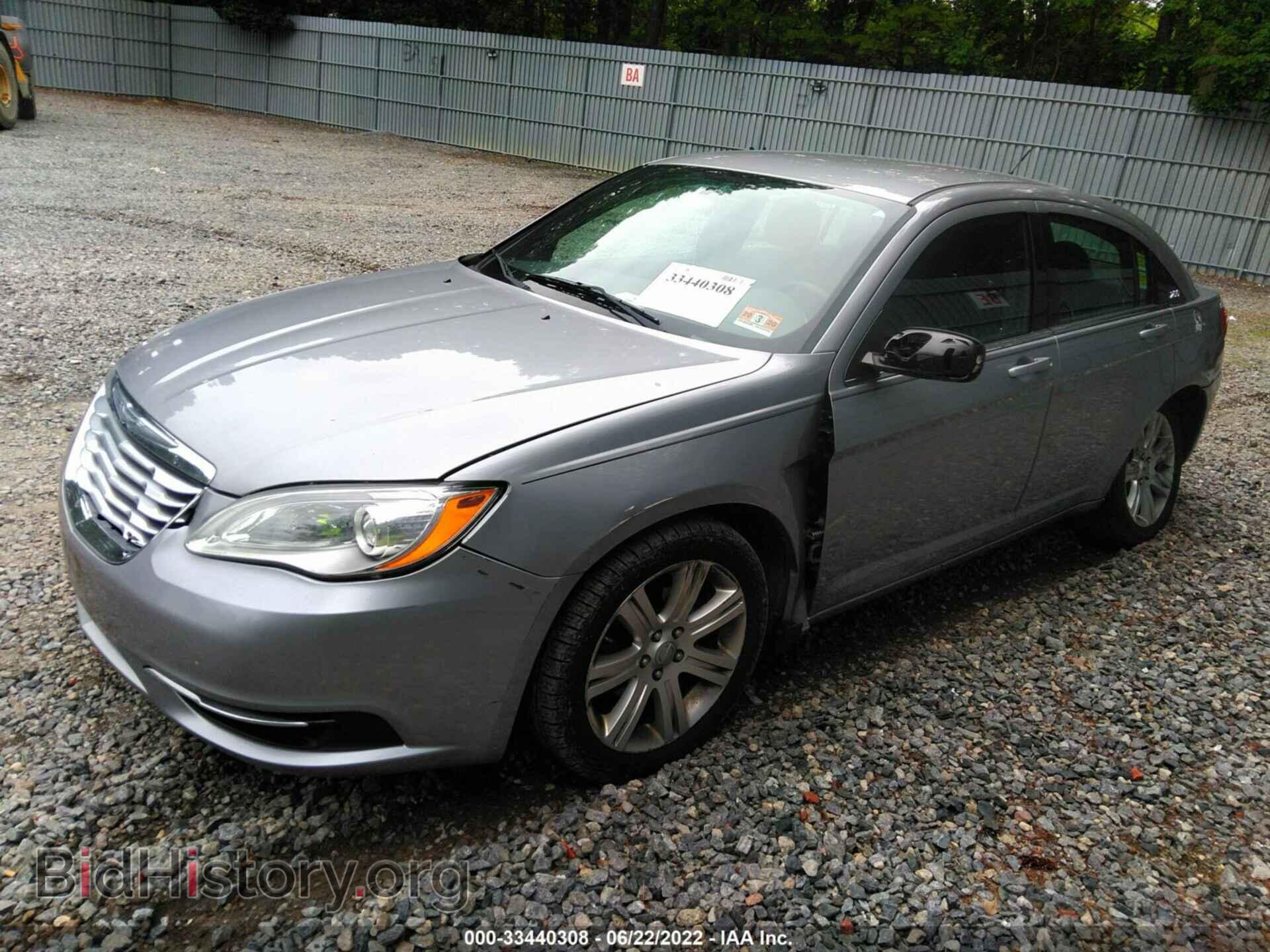 2013 CHRYSLER 200 - VIN: 1C3CCBBB7DN577751 - Photo 2
