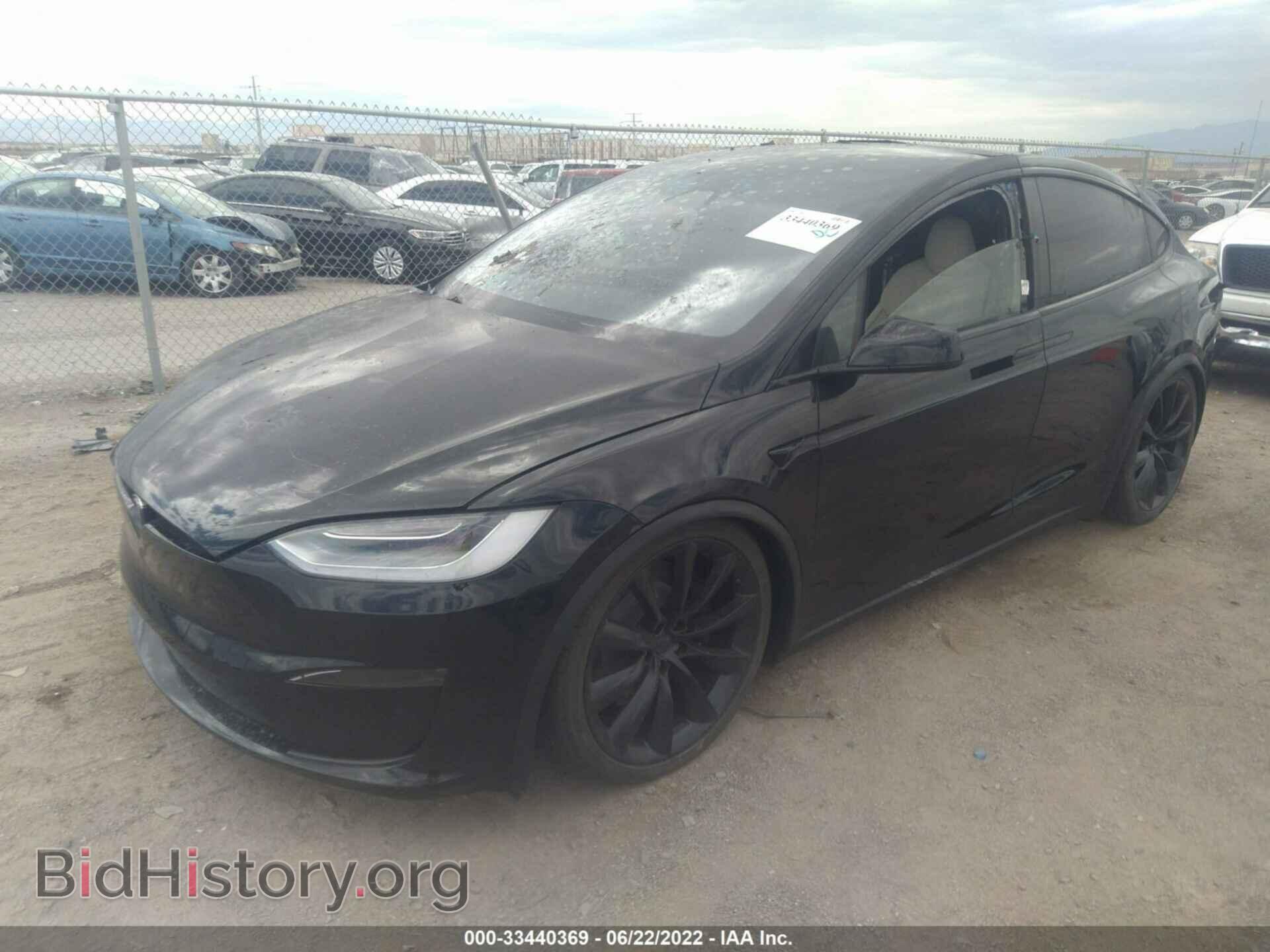 2022 TESLA MODEL X - VIN: 7SAXCBE63NF337305 - Photo 2