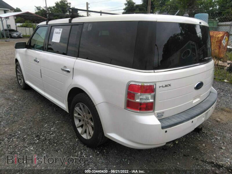 2010 Ford FLEX (VIN 2FMGK5CC4ABB29625) — photo 3 of 11