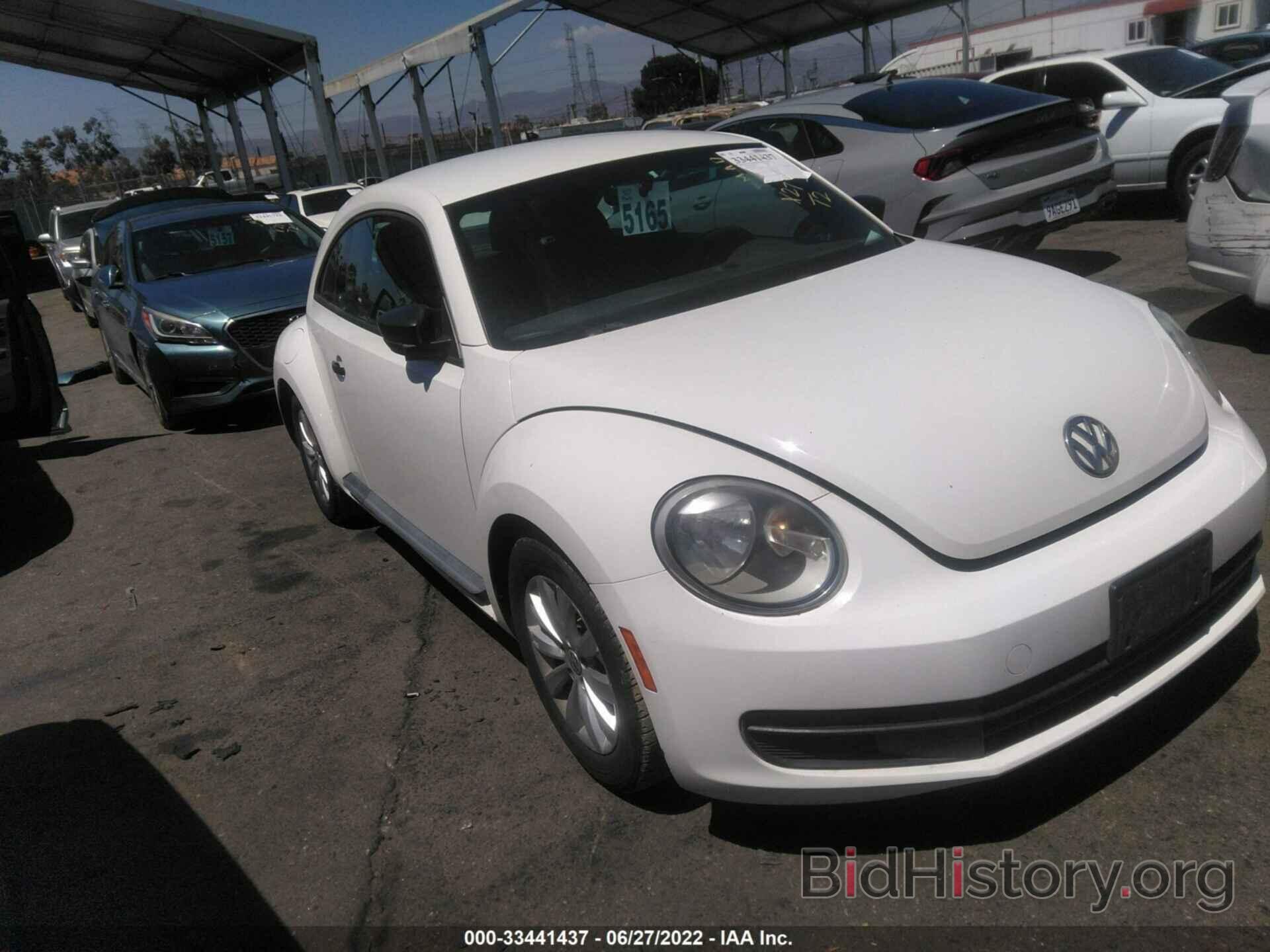Photo 3VWFP7AT7DM654081 - VOLKSWAGEN BEETLE COUPE 2013