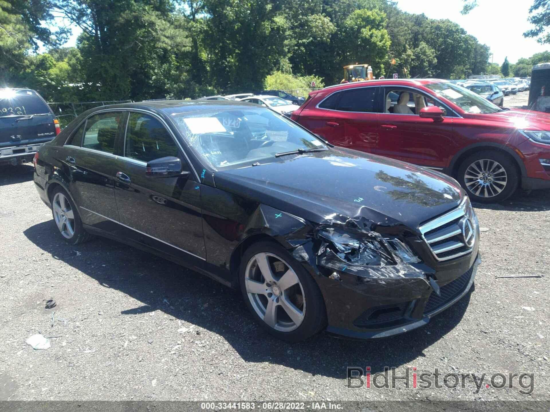 Photo WDDHF8HB0BA352021 - MERCEDES-BENZ E-CLASS 2011