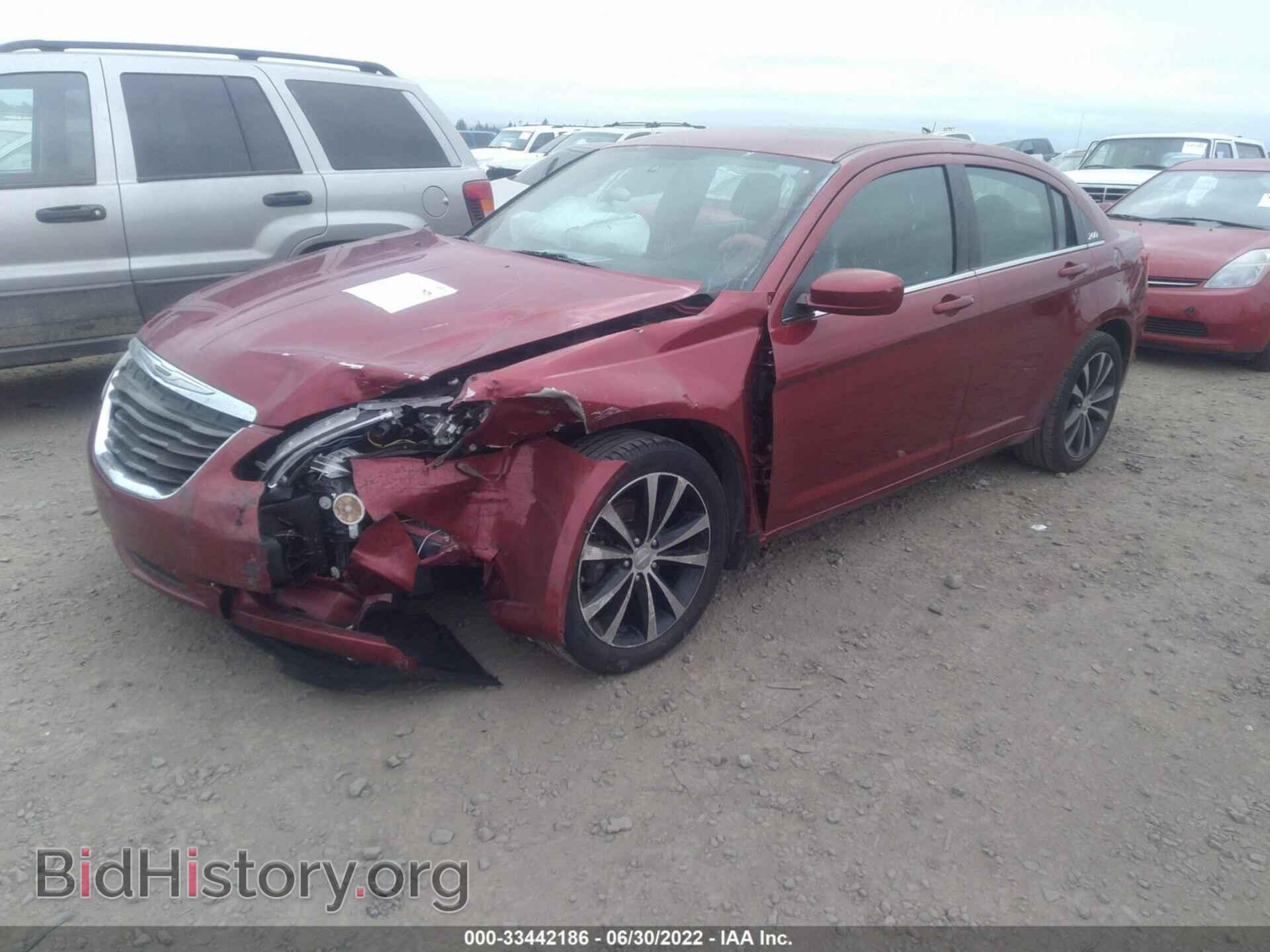 2013 CHRYSLER 200 - VIN: 1C3CCBBB2DN579858 - Photo 2