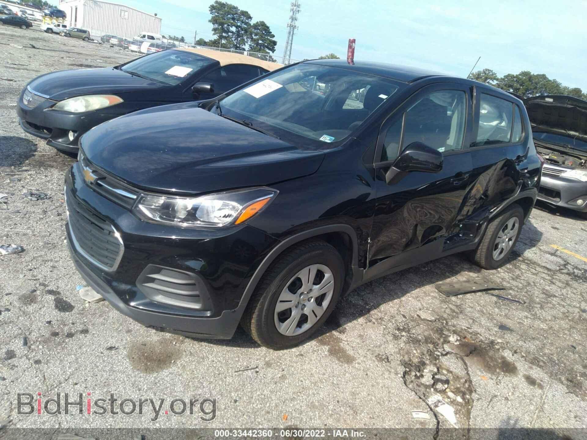 2017 CHEVROLET TRAX - VIN: 3GNCJKSB0HL237629 - Фото 2