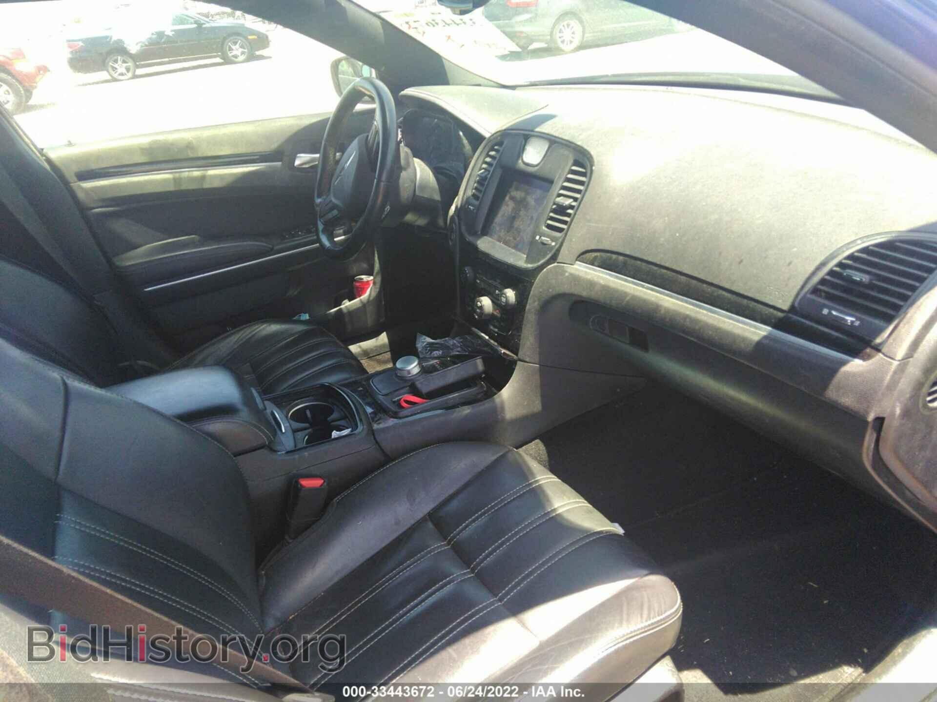 2019 CHRYSLER 300 - VIN: 2C3CCABG5KH559597 - Фото 5
