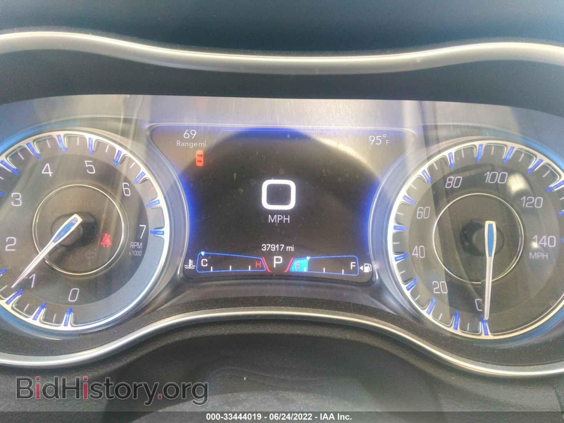 2017 CHRYSLER 300 - VIN: 2C3CCAAG9HH521798 - Фото 7