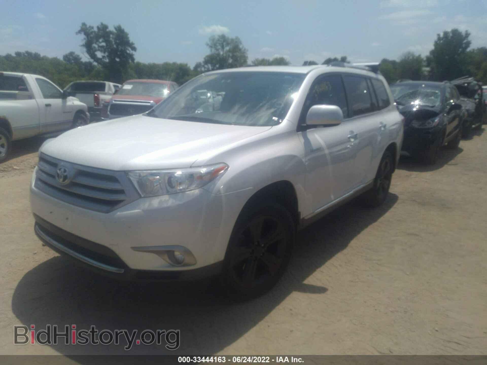 2013 TOYOTA HIGHLANDER - VIN: 5TDDK3EH8DS252822 - Фото 2