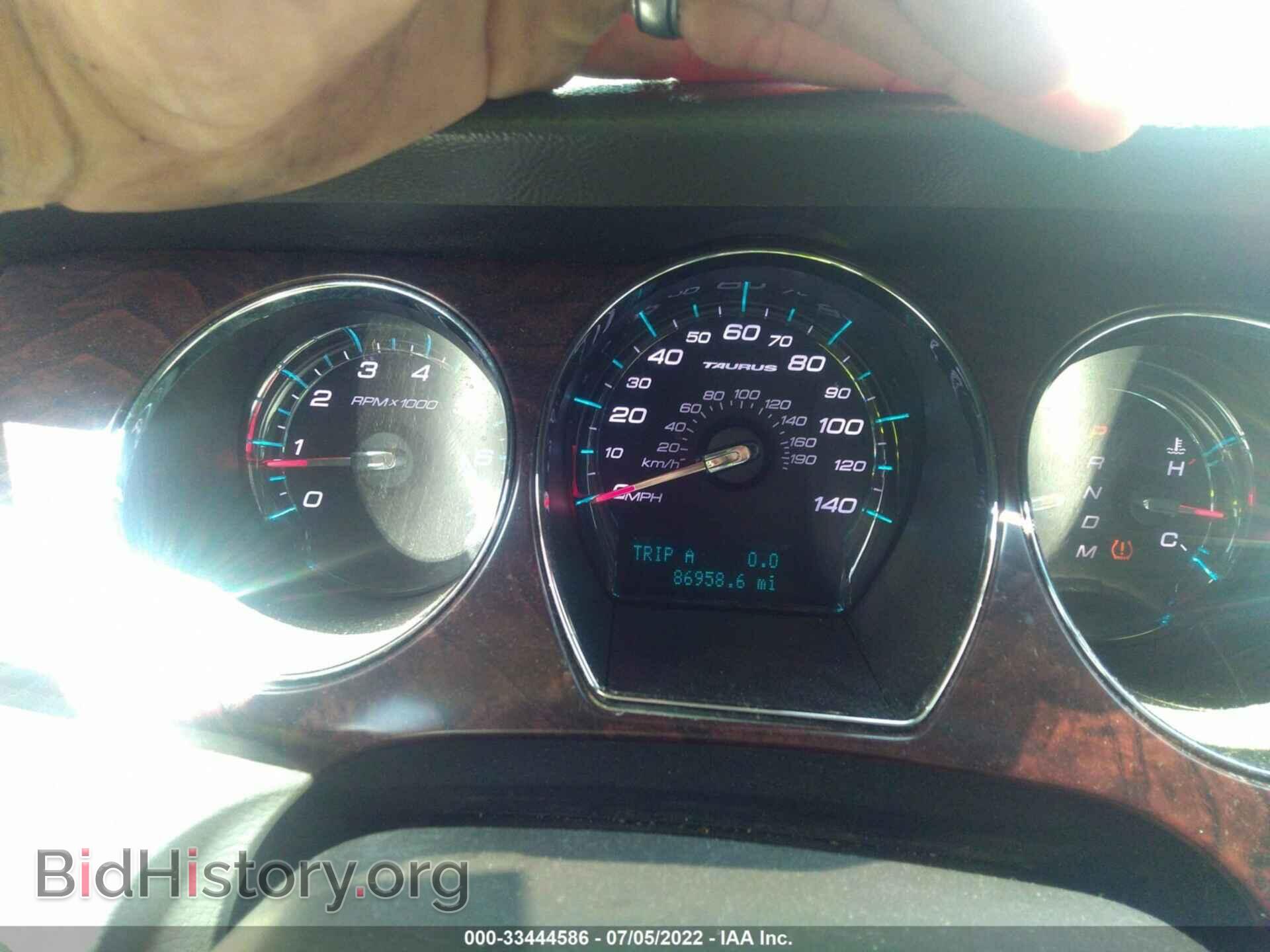 2011 FORD TAURUS - VIN: 1FAHP2FW2BG173539 - Фото 7