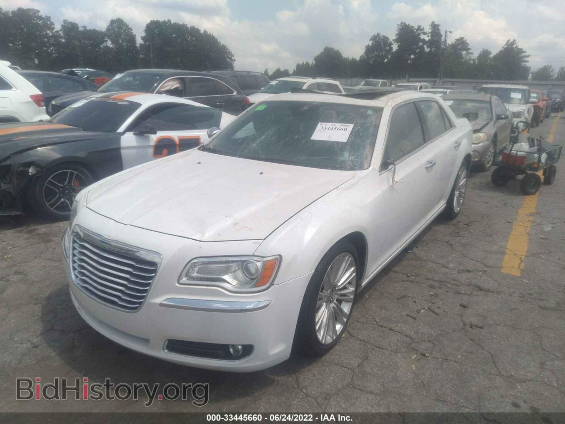 2012 CHRYSLER 300 - VIN: 2C3CCAET6CH136585 - Фото 2