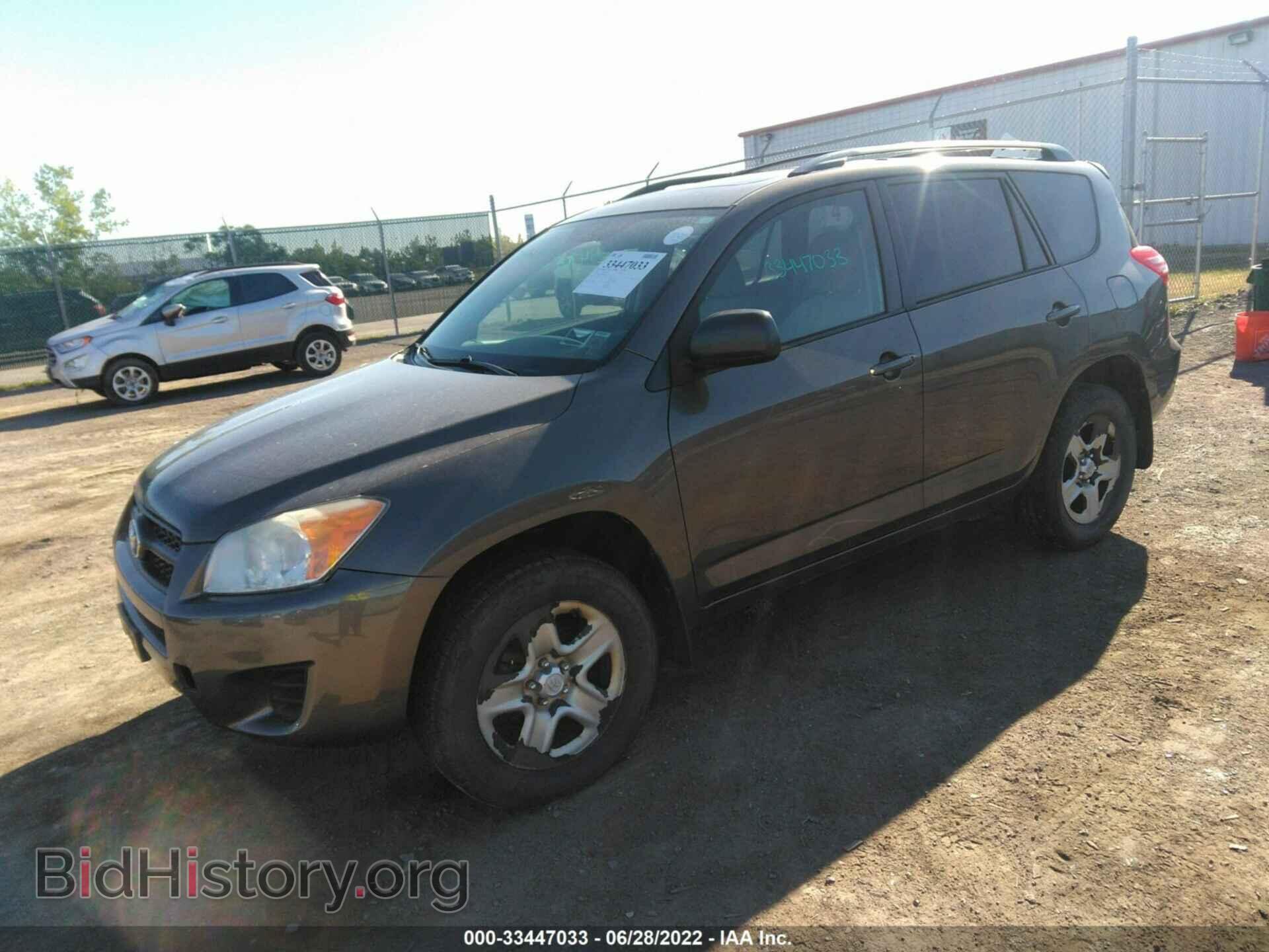 2011 TOYOTA RAV4 - VIN: 2T3BF4DV6BW090256 - Photo 2