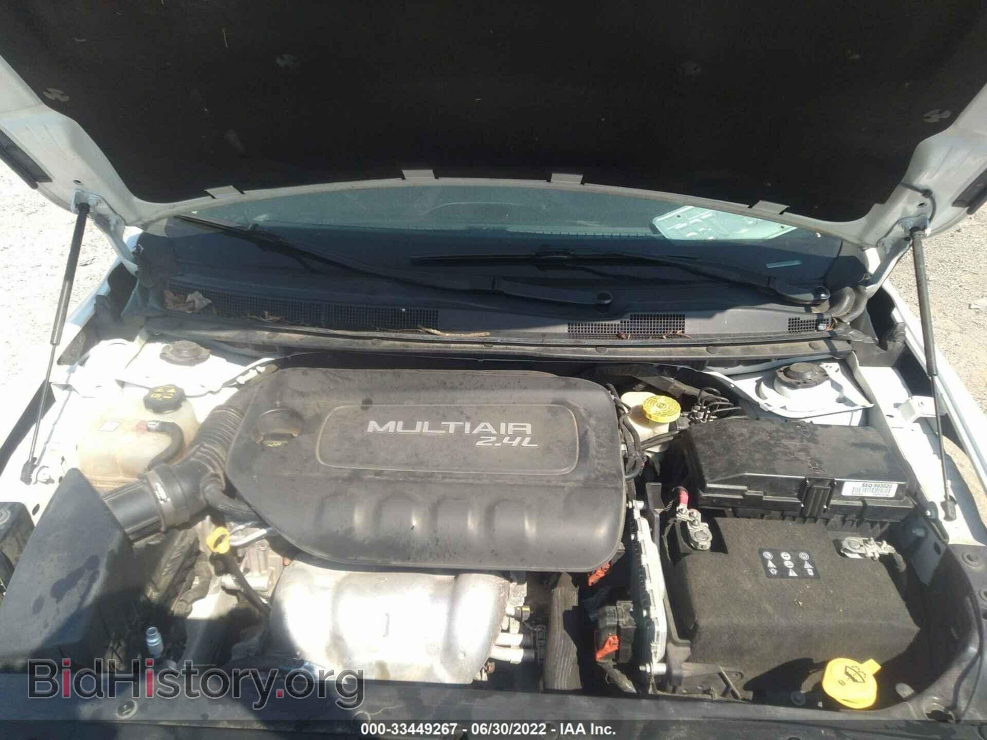 2015 CHRYSLER 200 - VIN: 1C3CCCAB2FN528564 - Фото 10